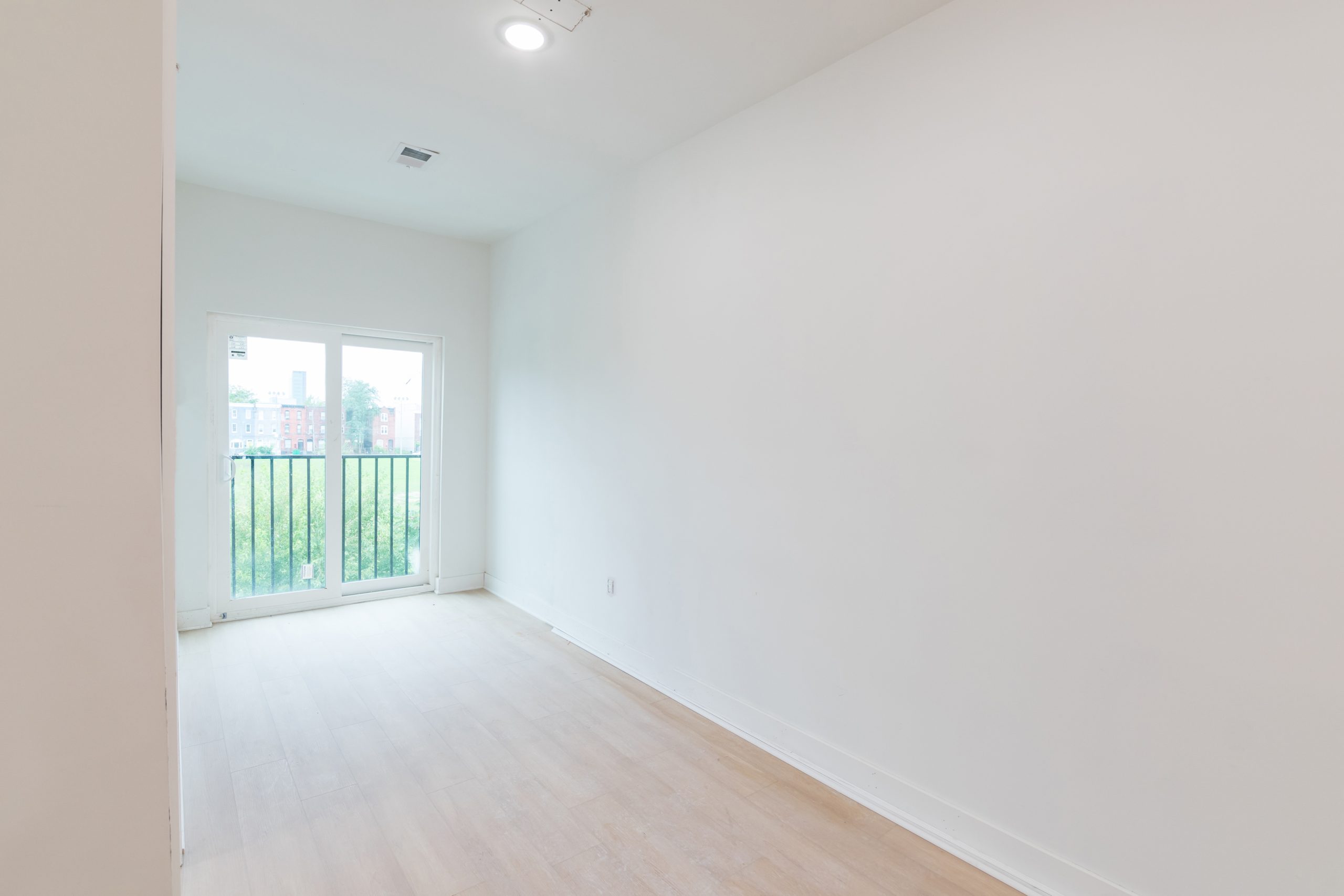 1748 N 22nd St_Unit 4_-05