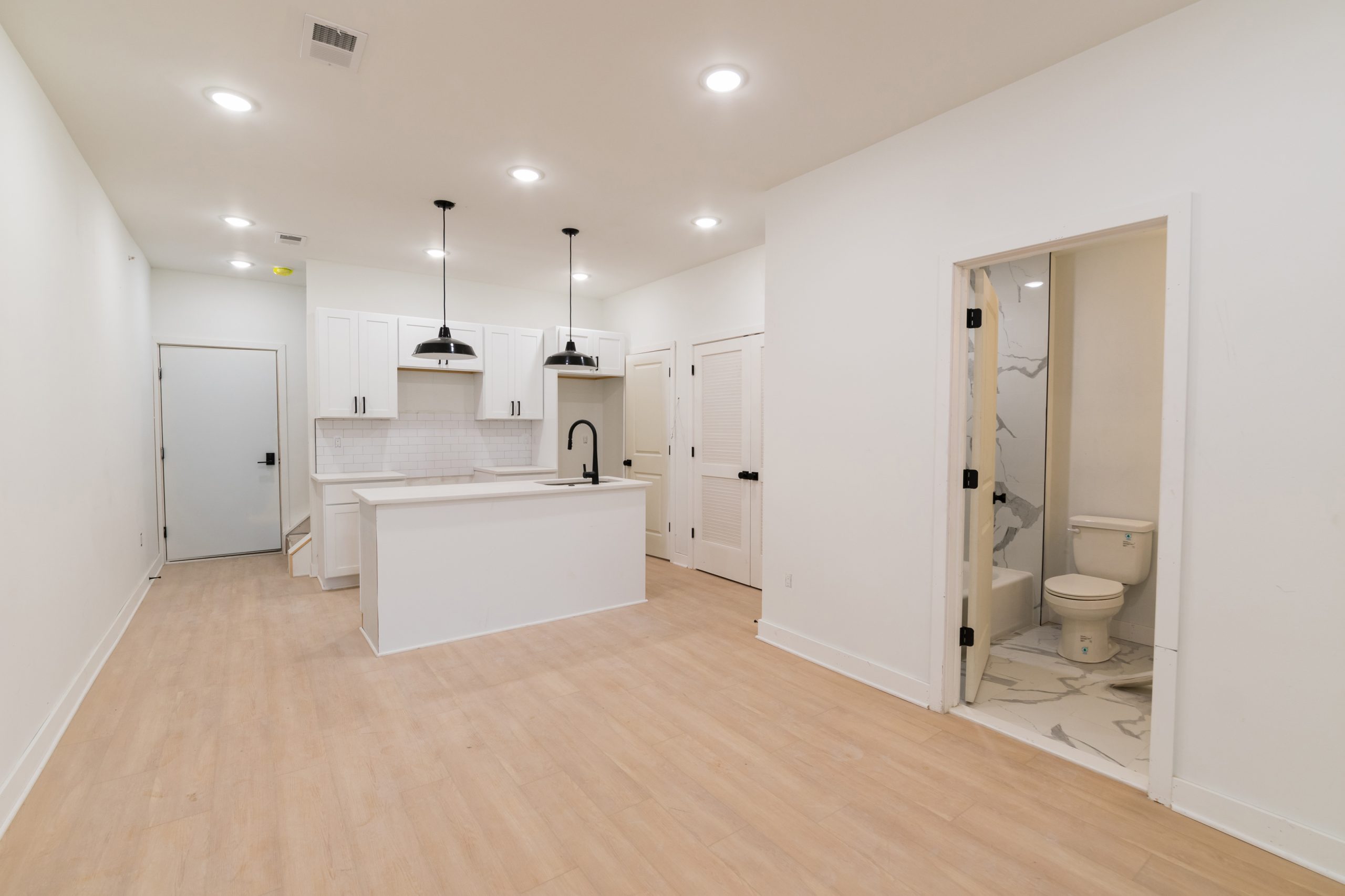 1748 N 22nd St_Unit 4_-06