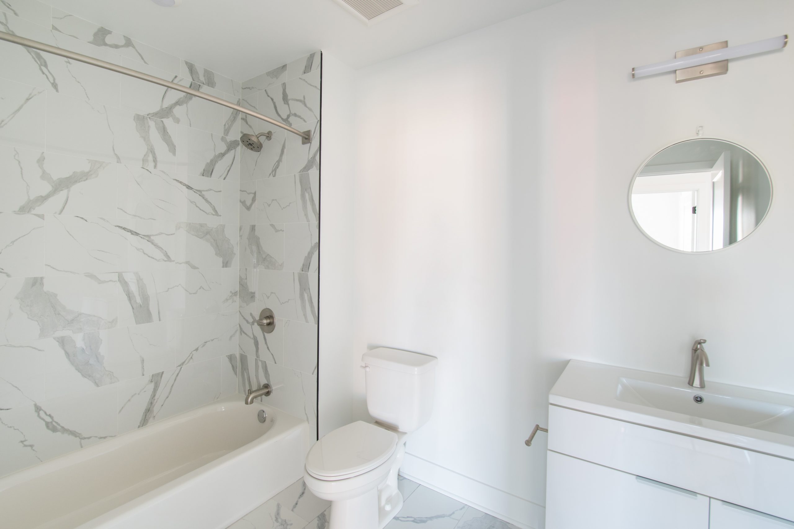 4200 Lancaster Ave_ Unit 304_ -06