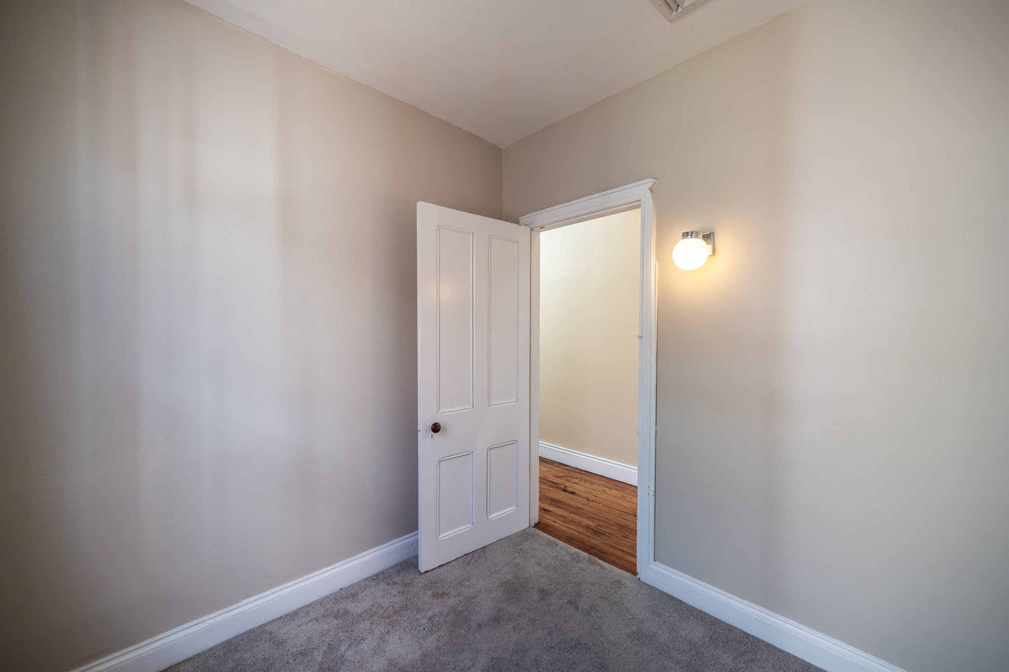 206 S 43rd St (Vacant)_-33