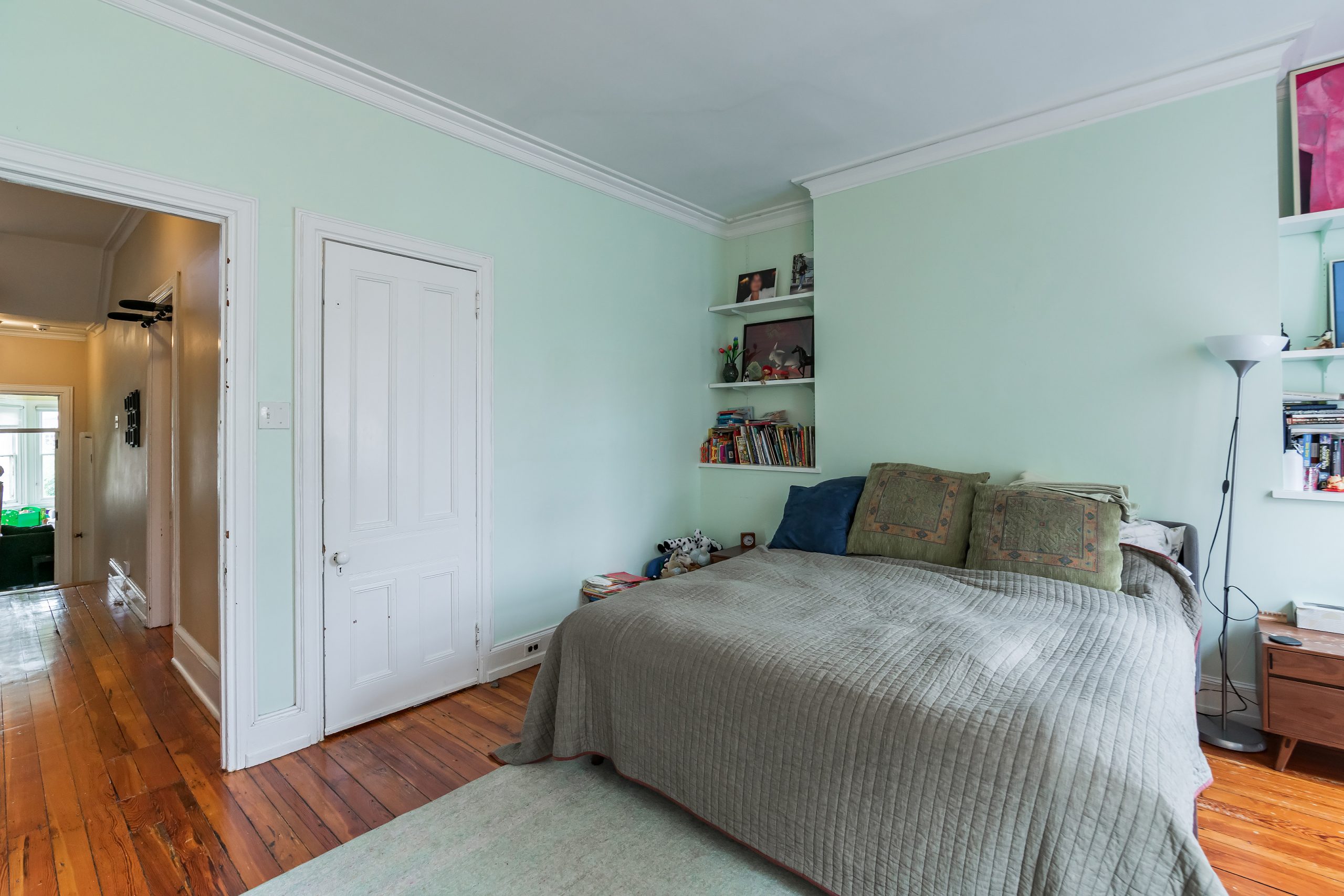 206 S 43rd St_-22