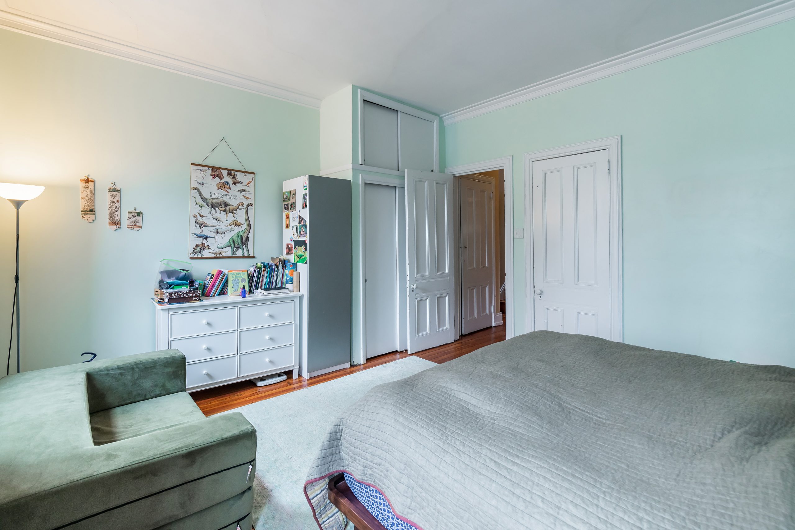 206 S 43rd St_-23
