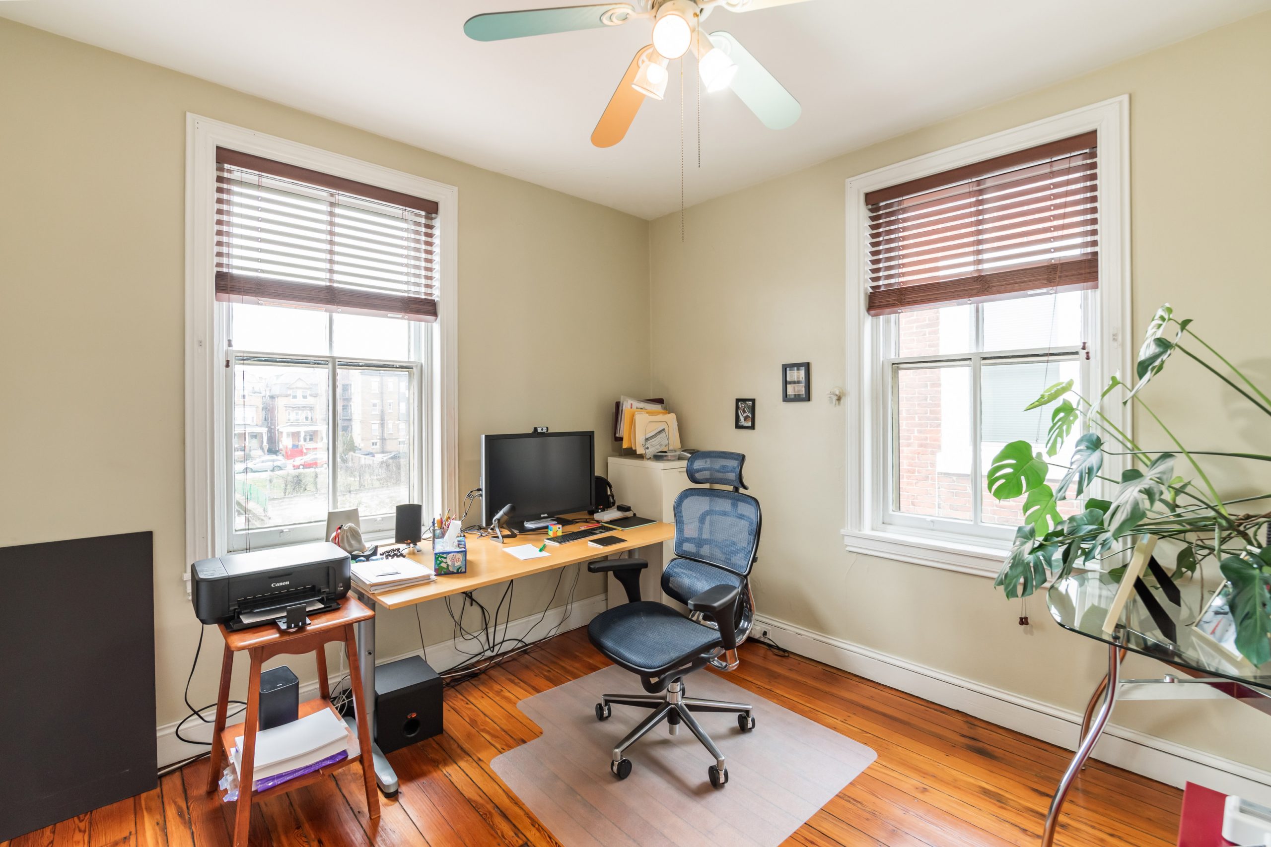 206 S 43rd St_-25