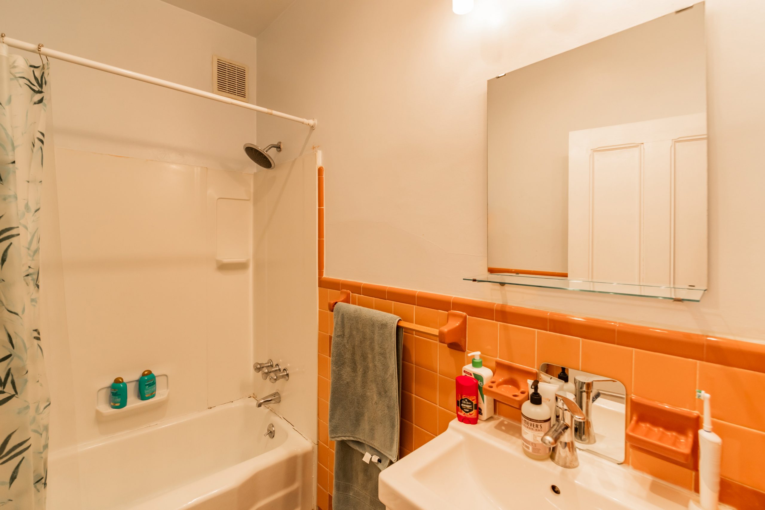 206 S 43rd St_-33