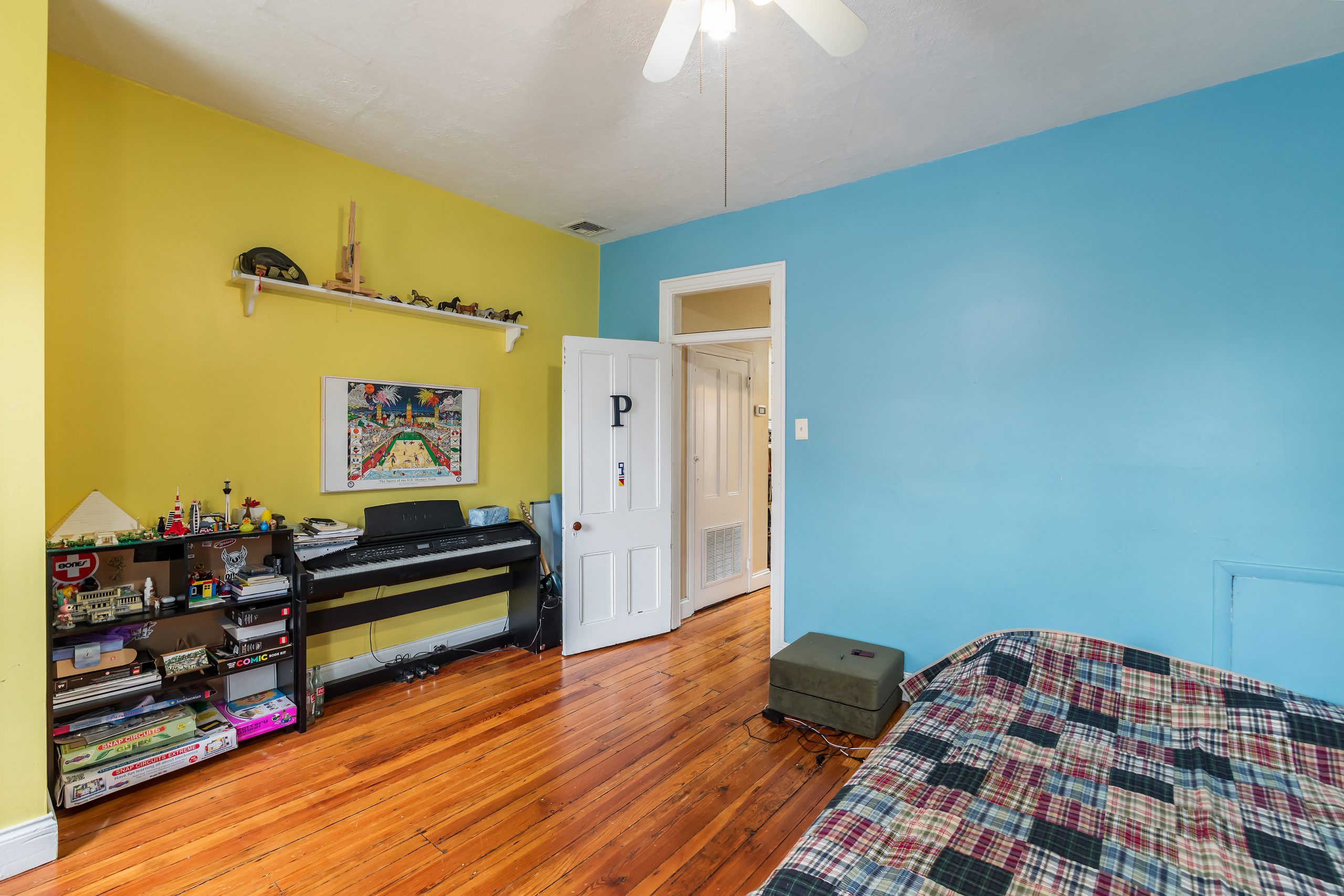 206 S 43rd St_-36