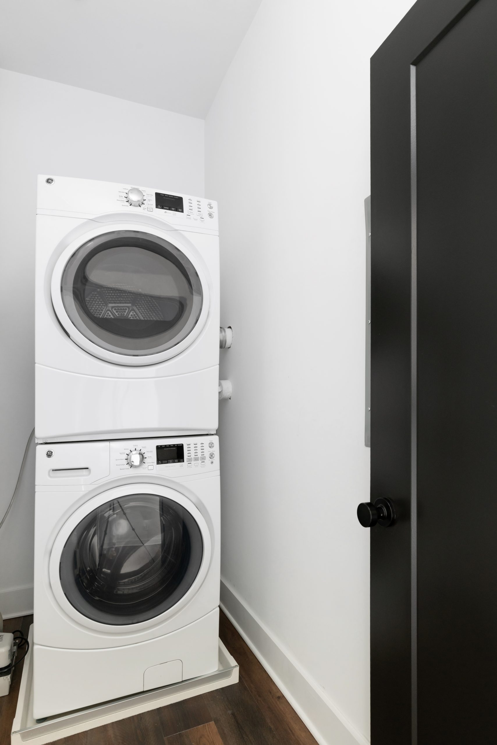 2940 W THOMPSON ST WEFILMPHILLY-13