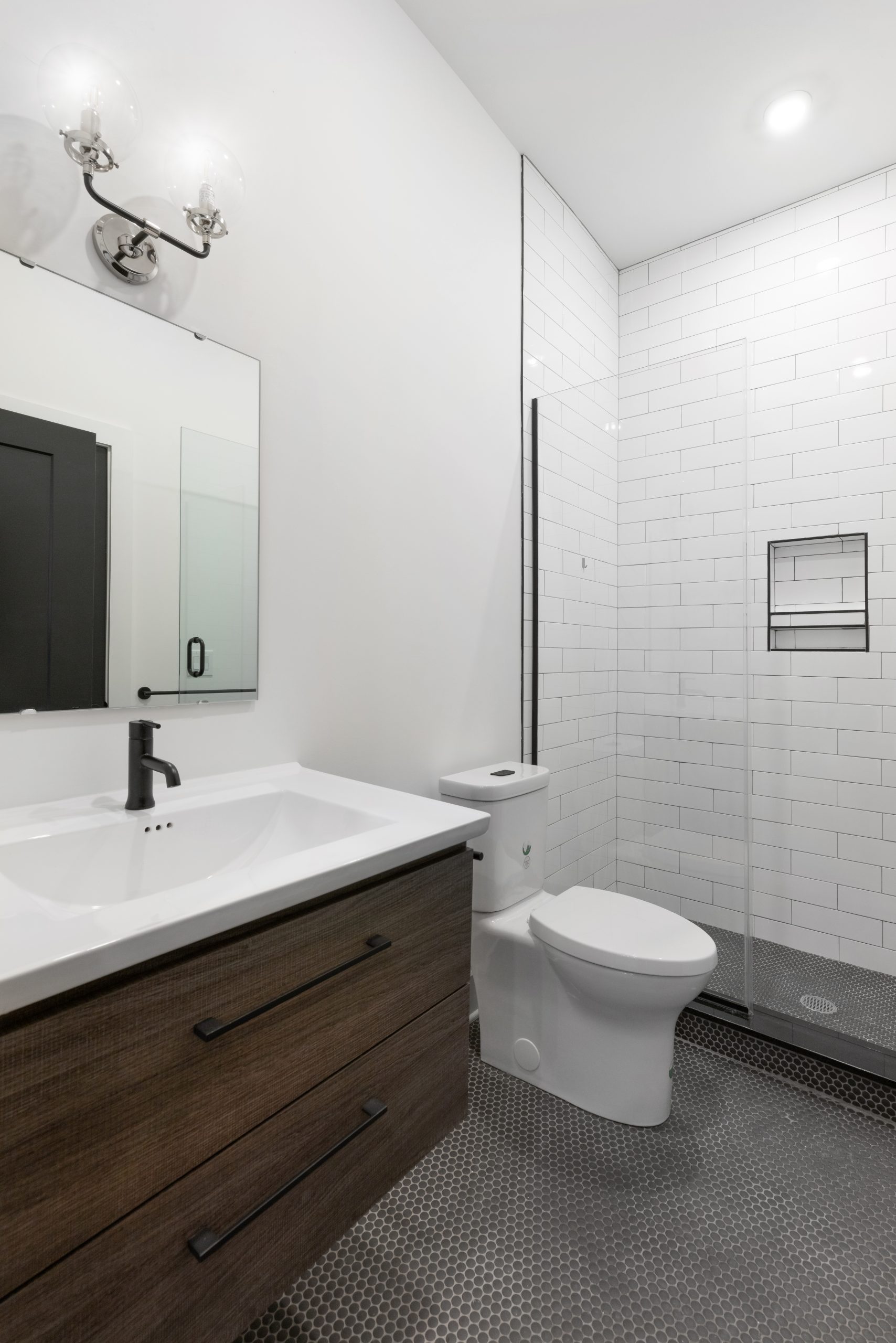 2940 W THOMPSON ST WEFILMPHILLY-16