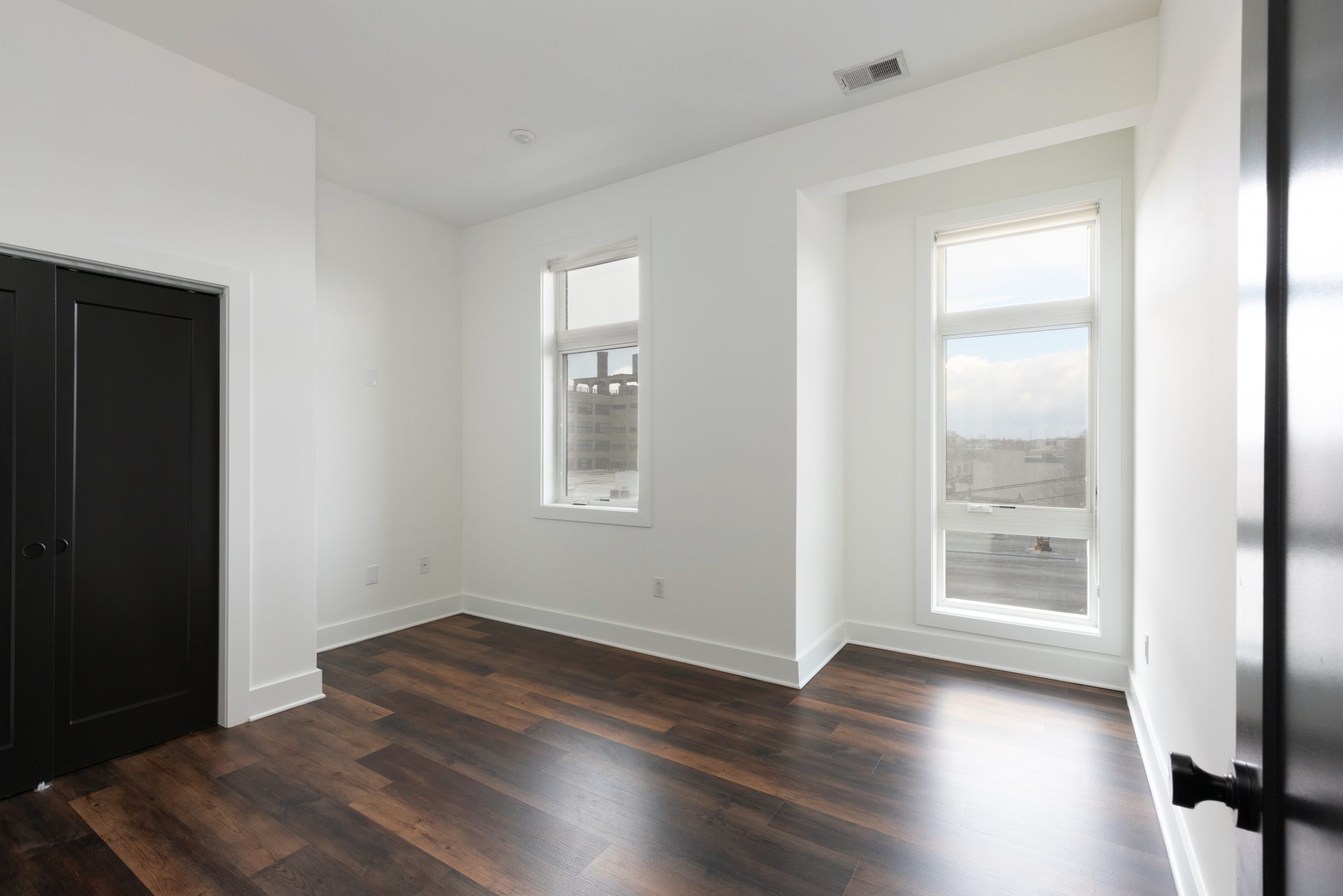 2940 W THOMPSON ST WEFILMPHILLY-19