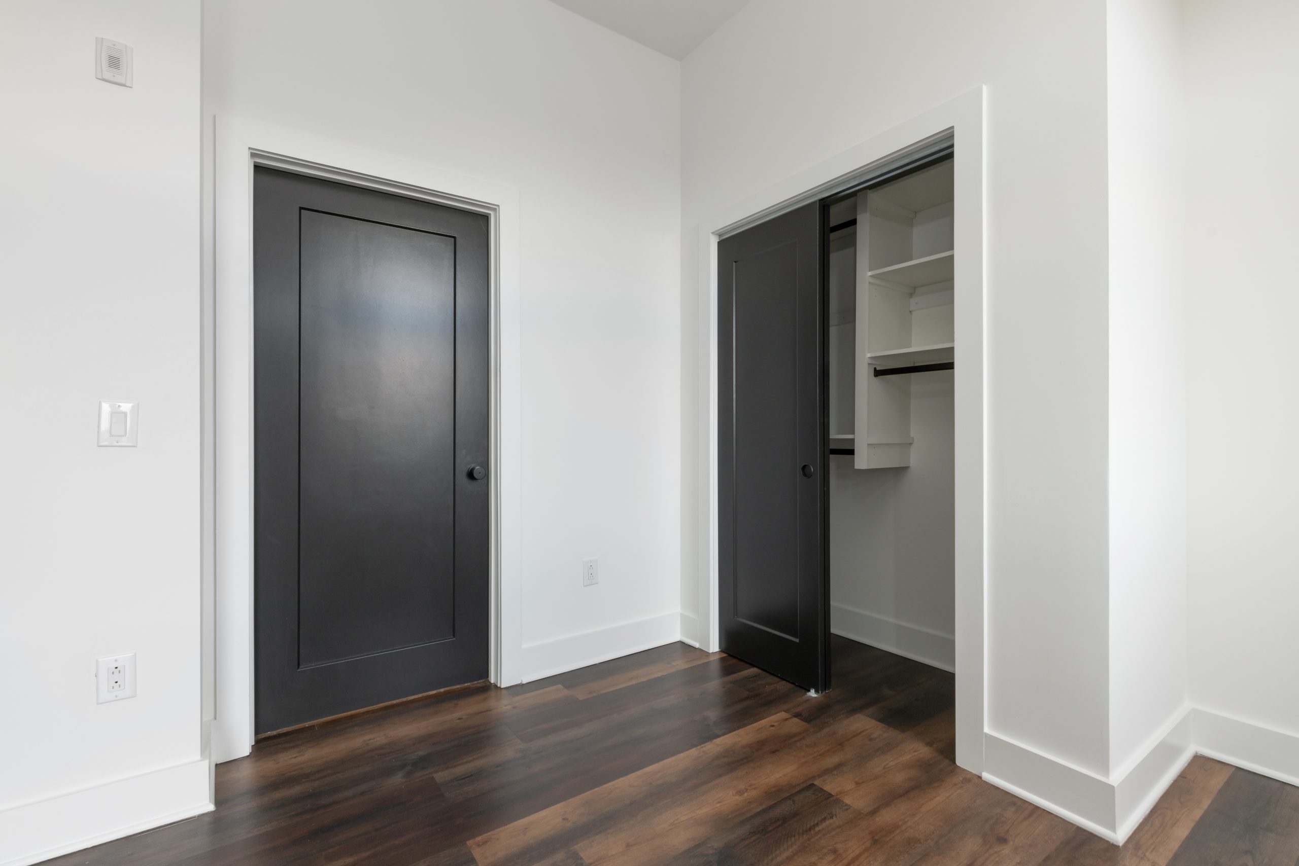 2940 W THOMPSON ST WEFILMPHILLY-20