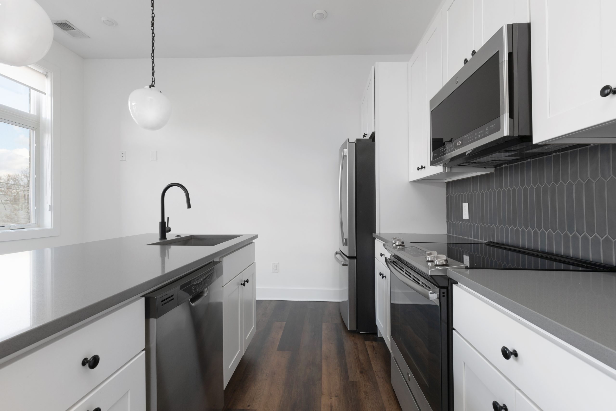 2940 W THOMPSON ST WEFILMPHILLY-3