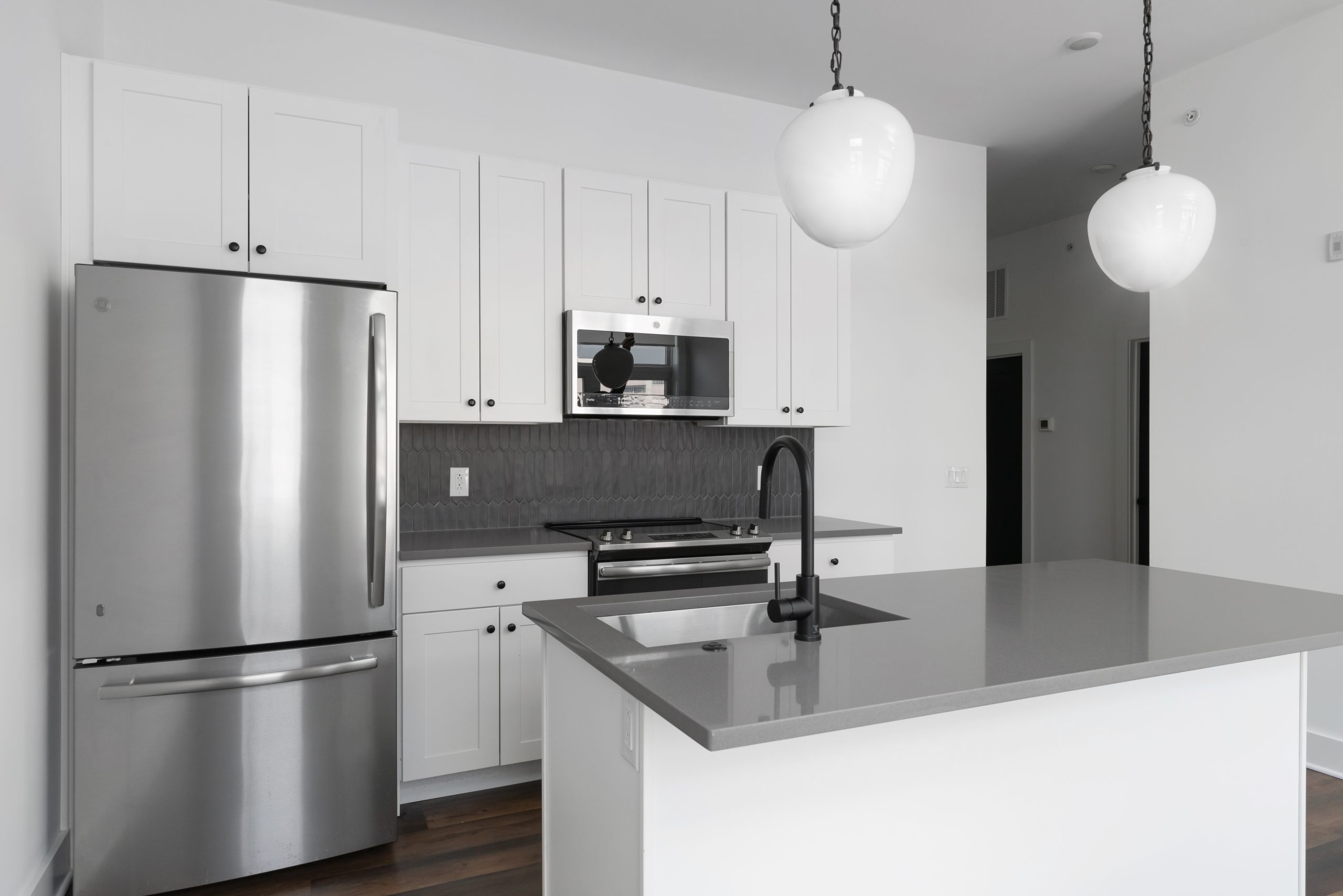 2940 W THOMPSON ST WEFILMPHILLY-7