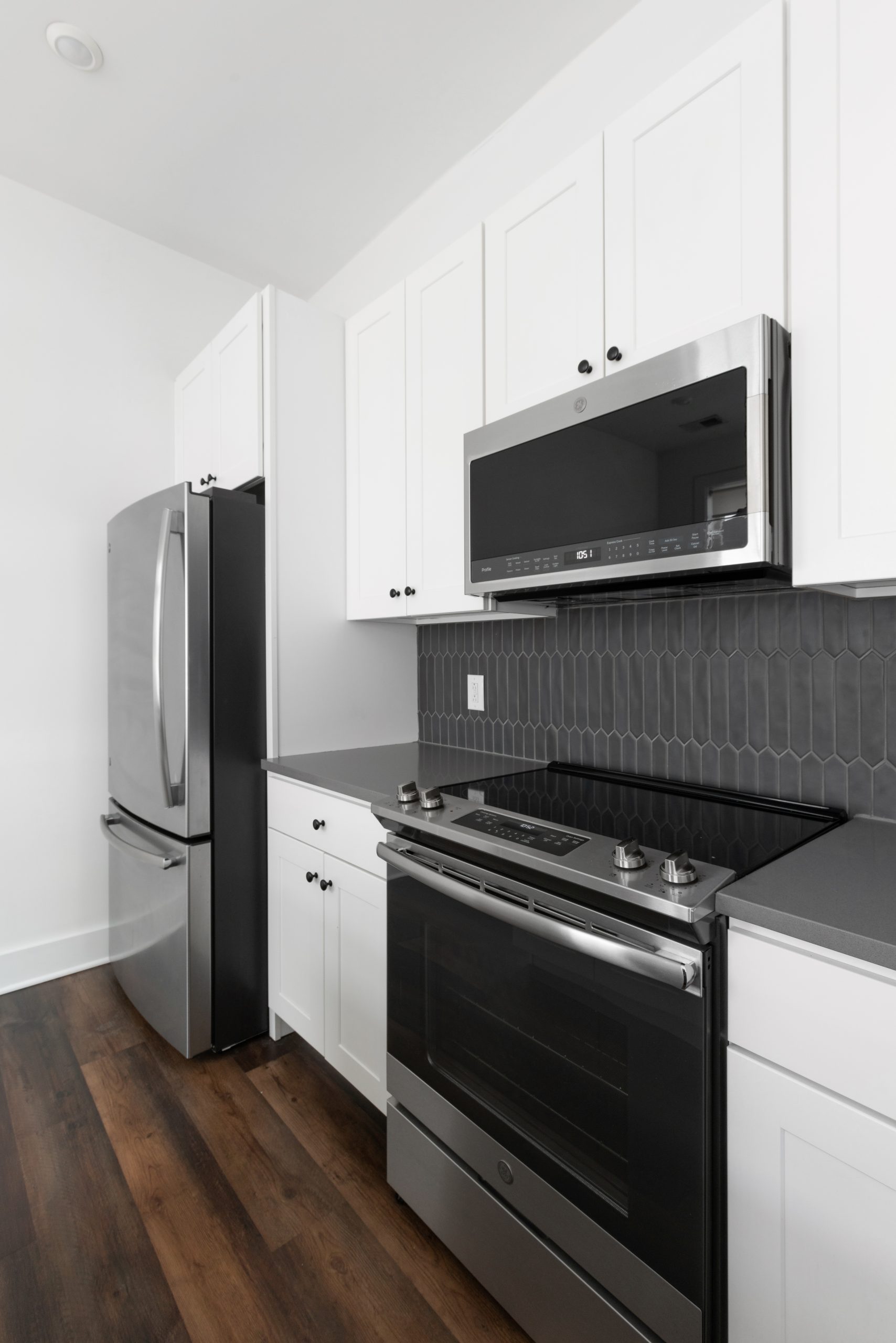 2940 W THOMPSON ST WEFILMPHILLY-9