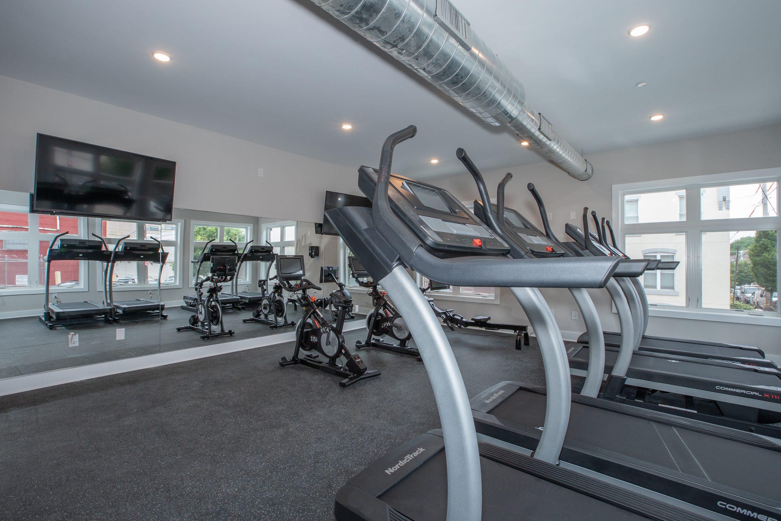 THE PORTER AMENITIES SDG WEFILMPHILLY-04716