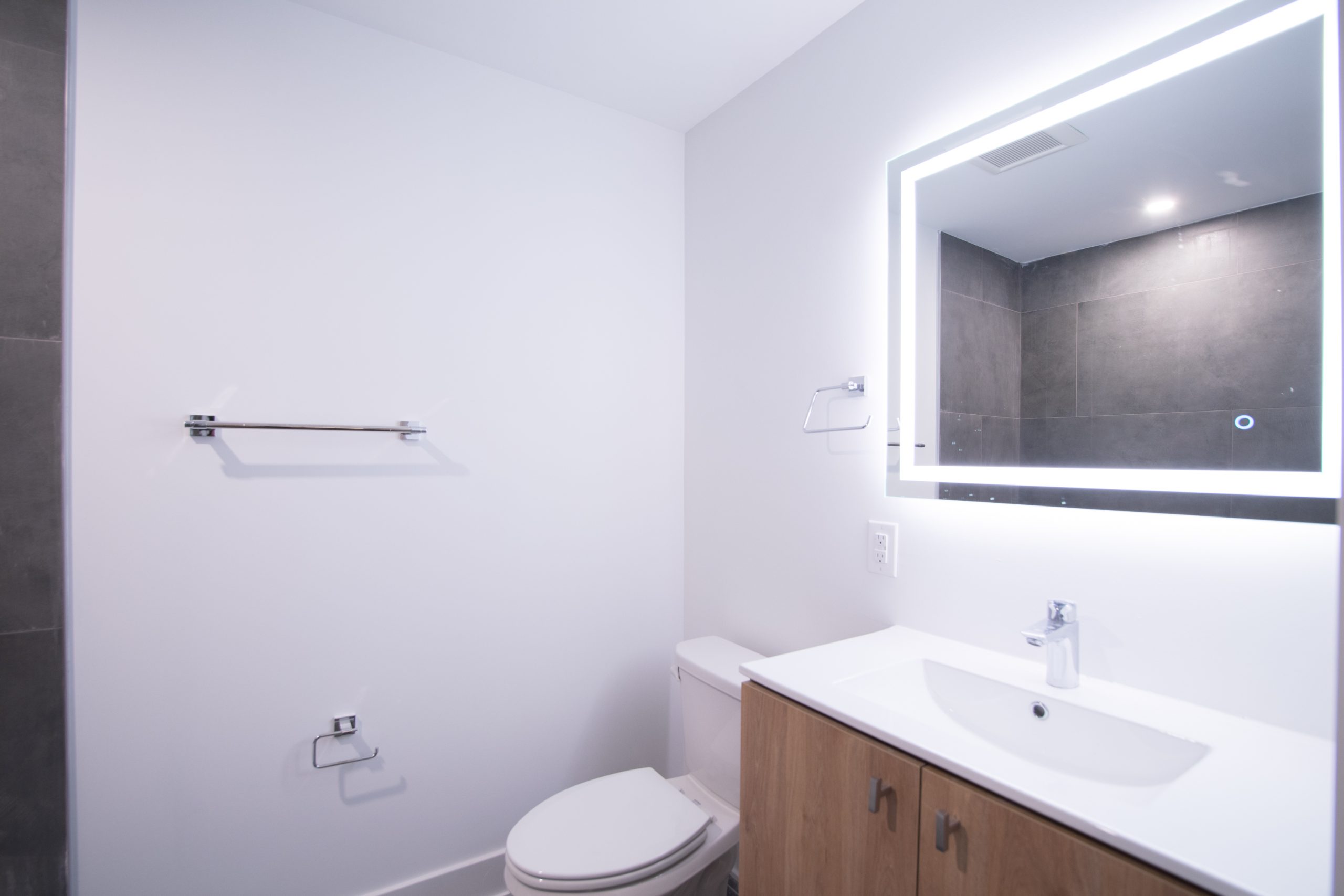 1325 N Lee Street-13