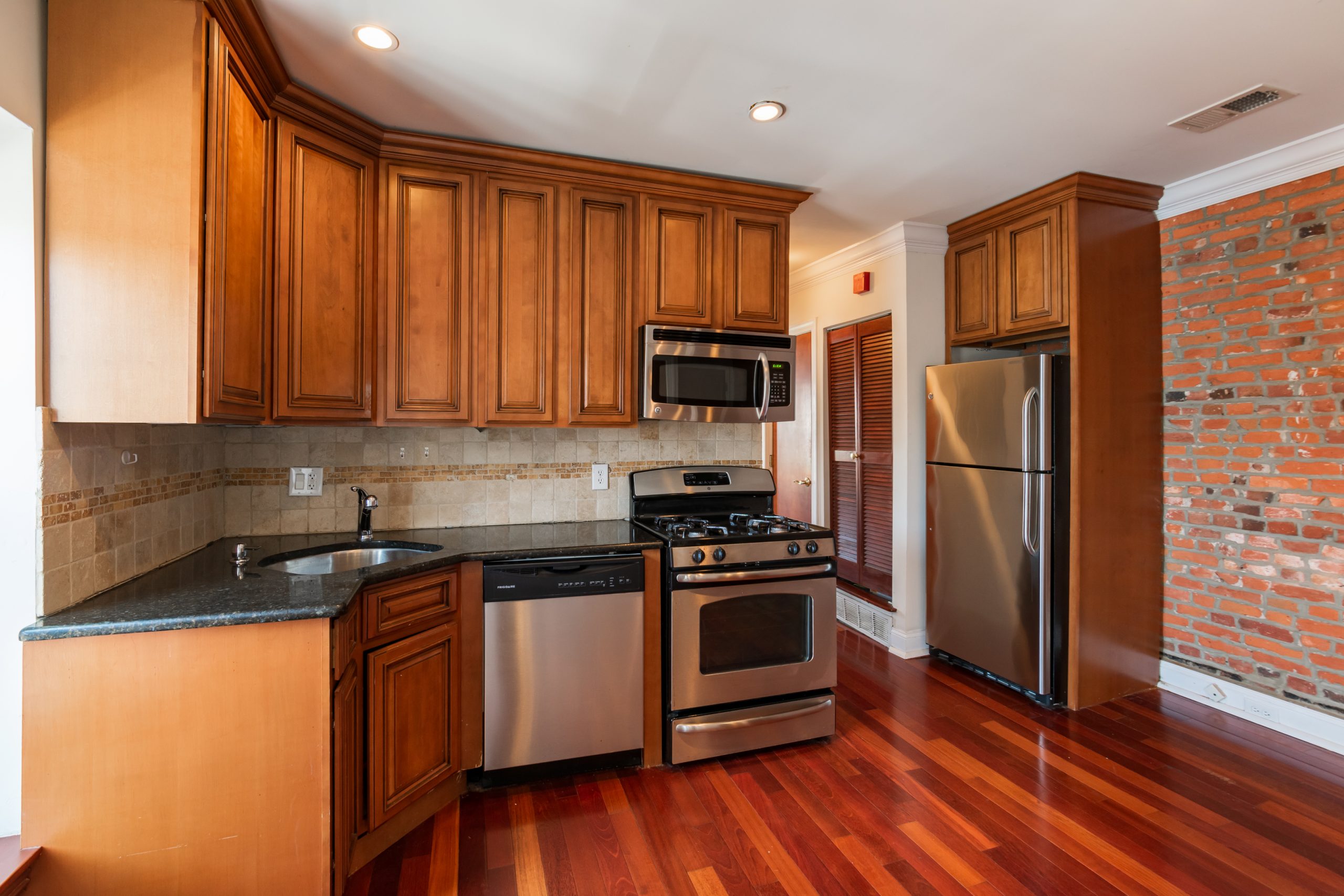 2739 W Girard Ave_Unit 3R_-05