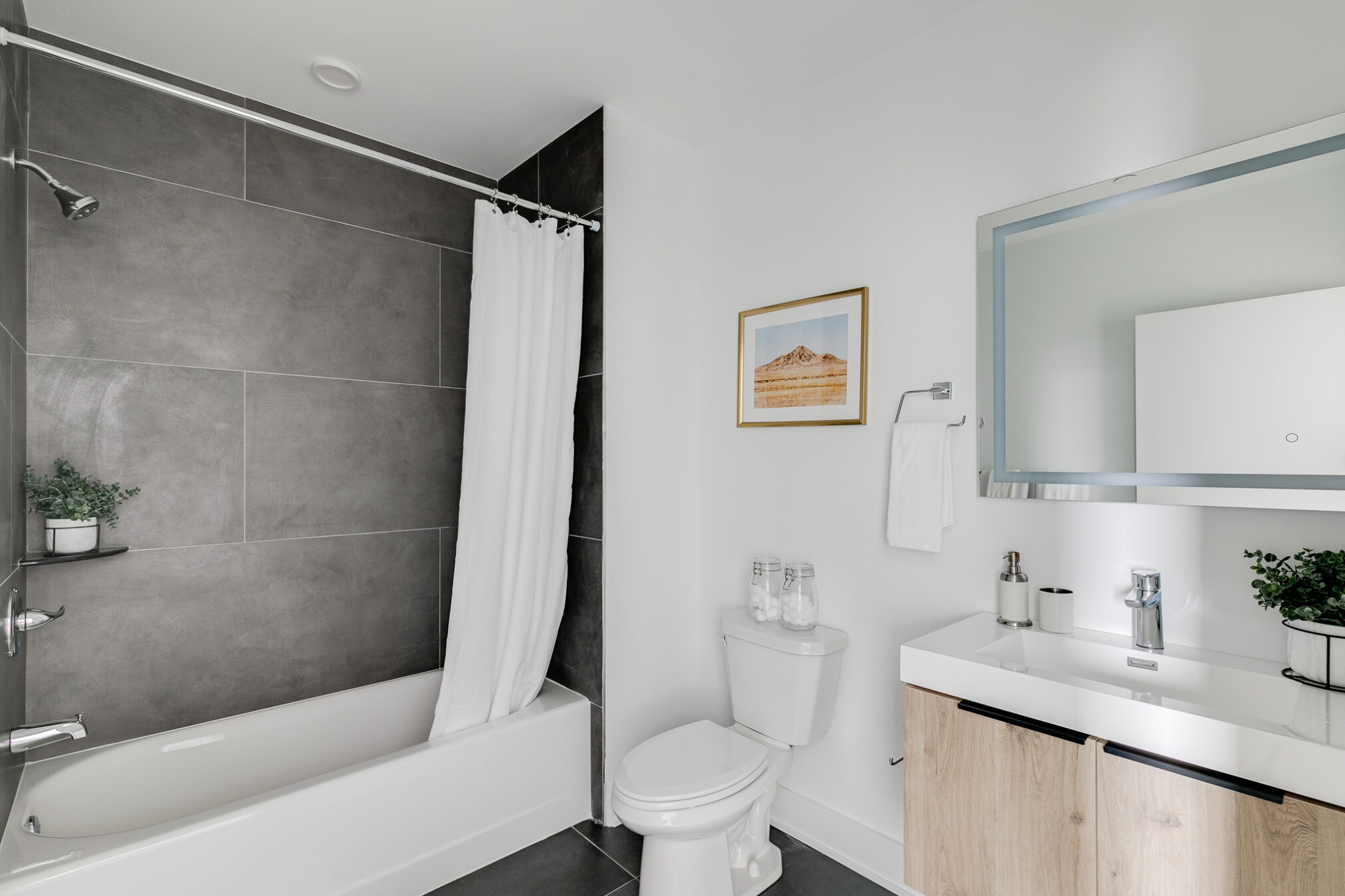 5692-2201-Washington-Avenue-414-Final-12