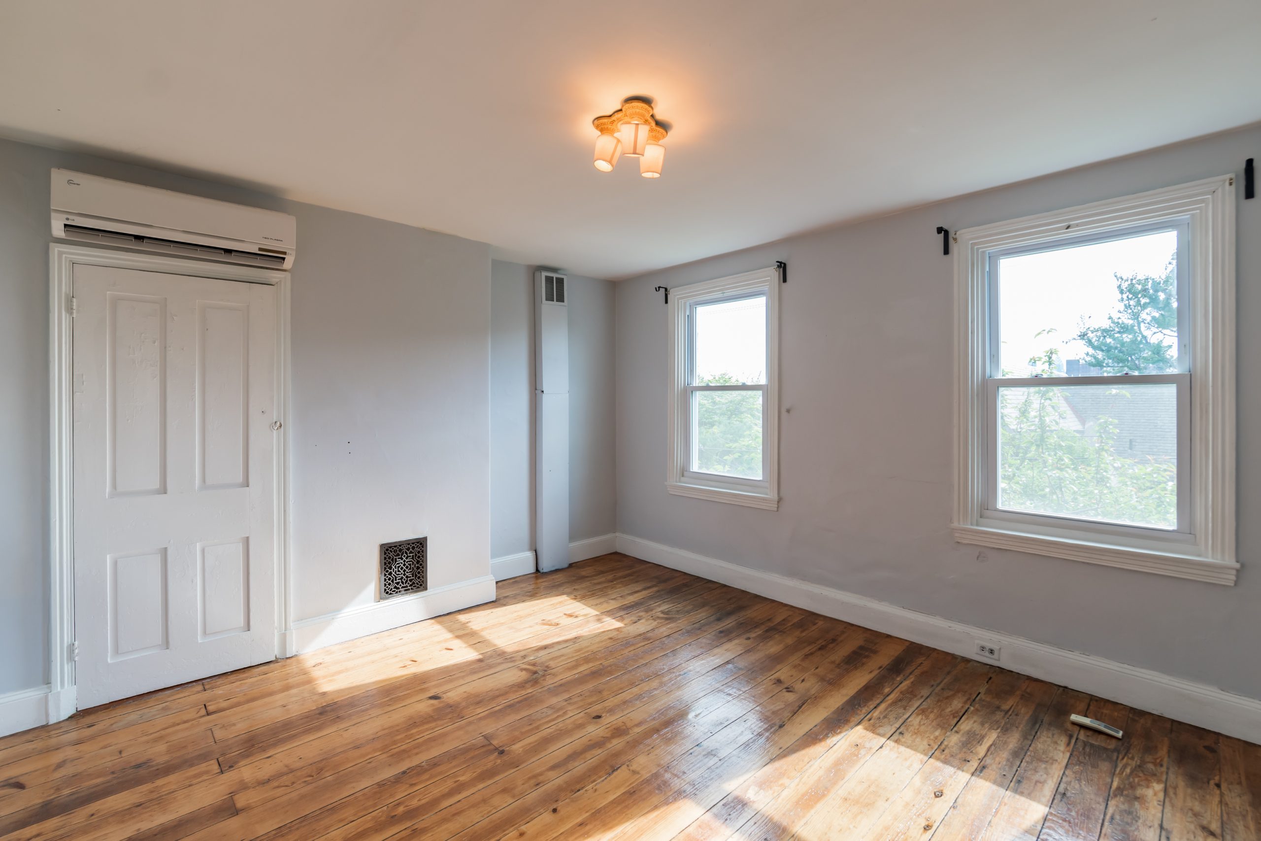 1221 Marlborough St_Front_-33