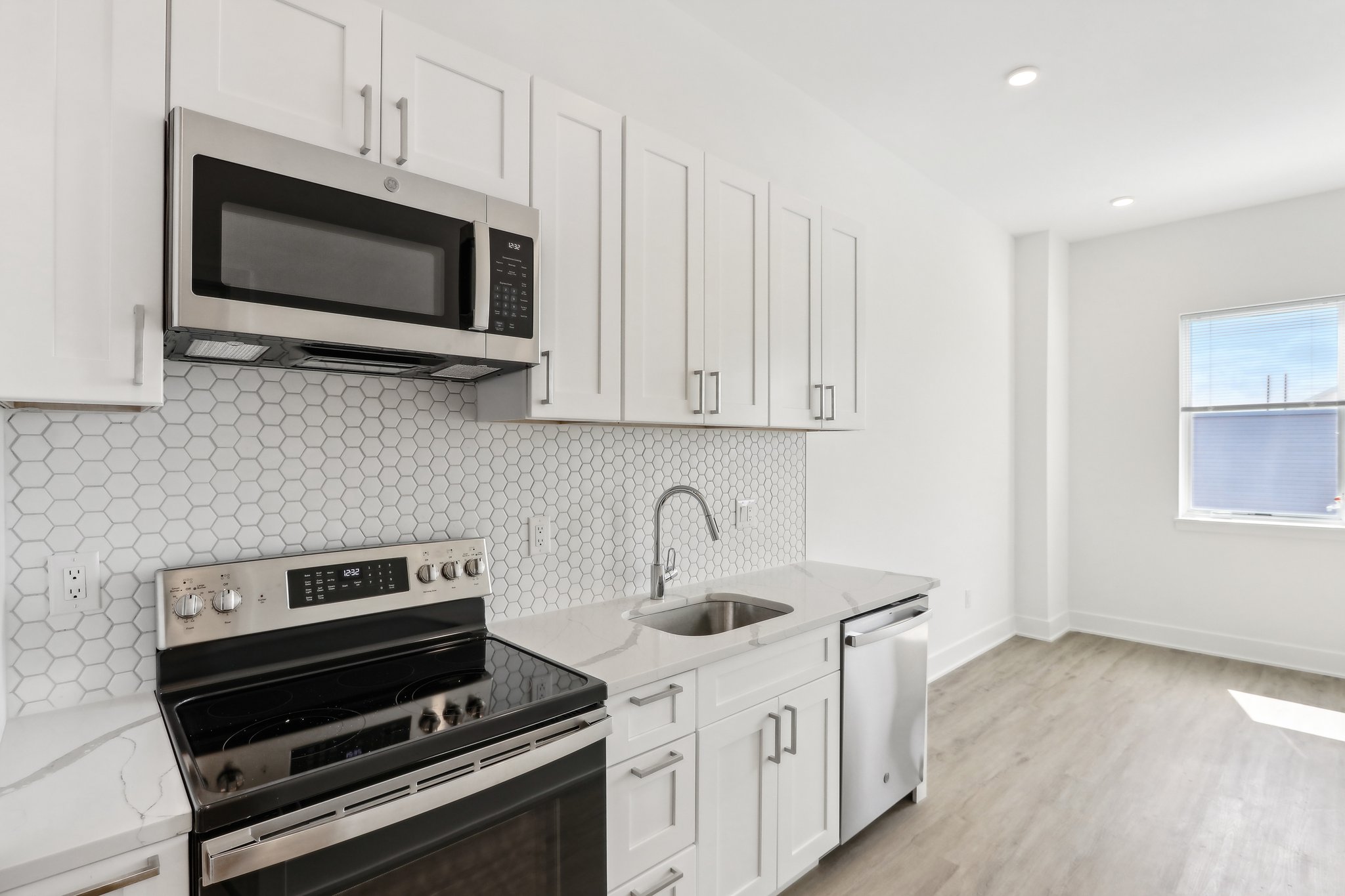 Point Breeze Ave-015