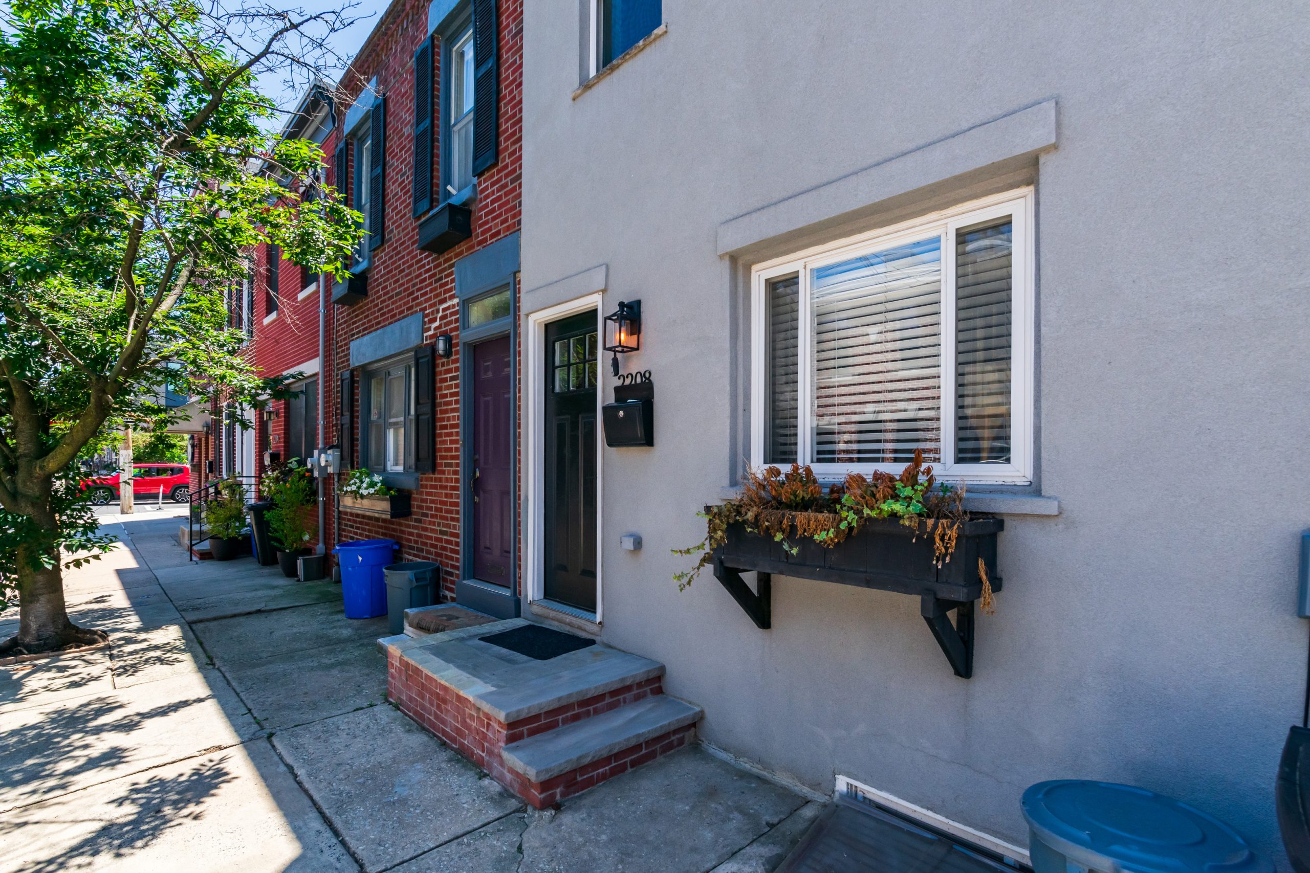 2208 Montrose St_-37