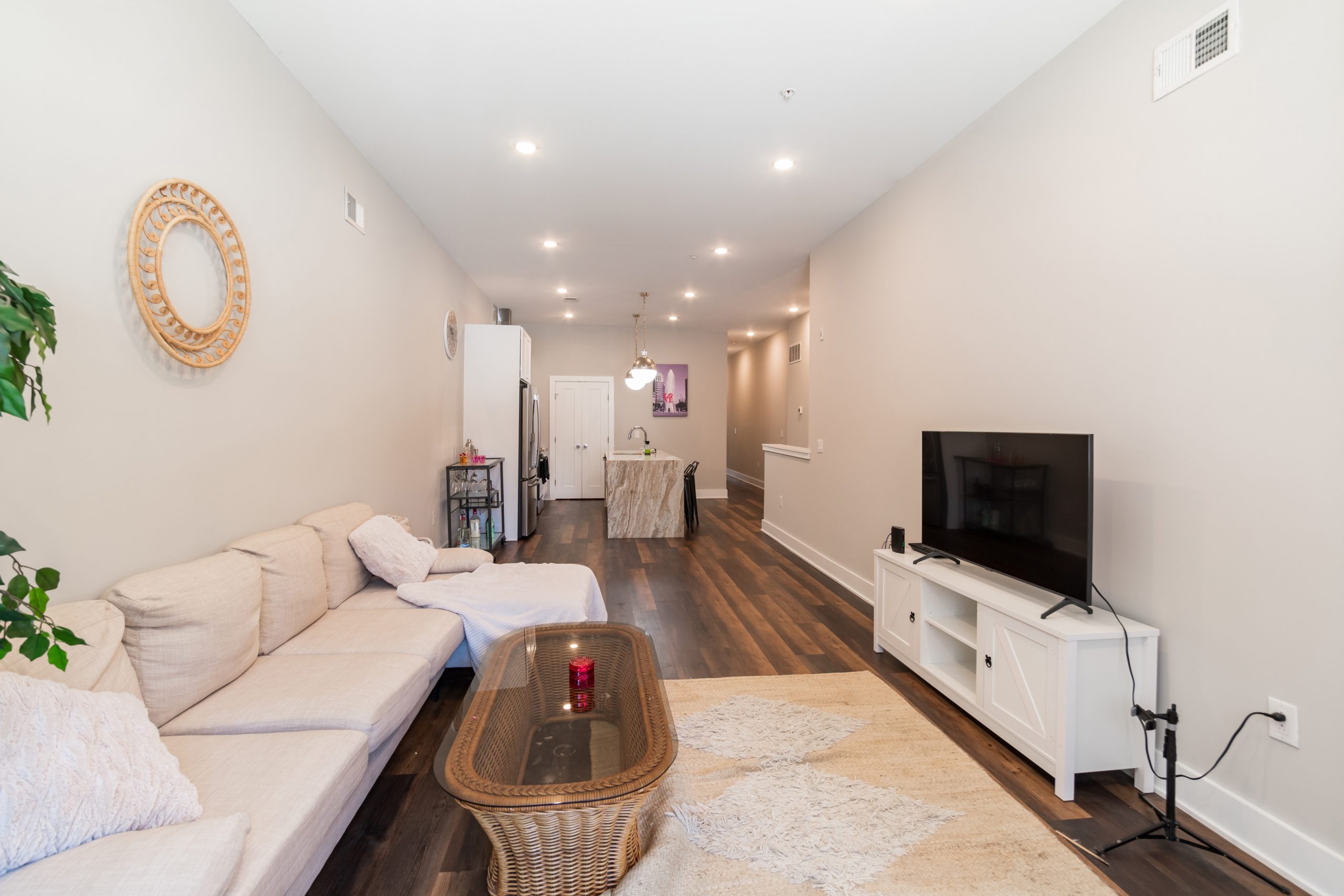 711 N 16th St_Unit 1_-02