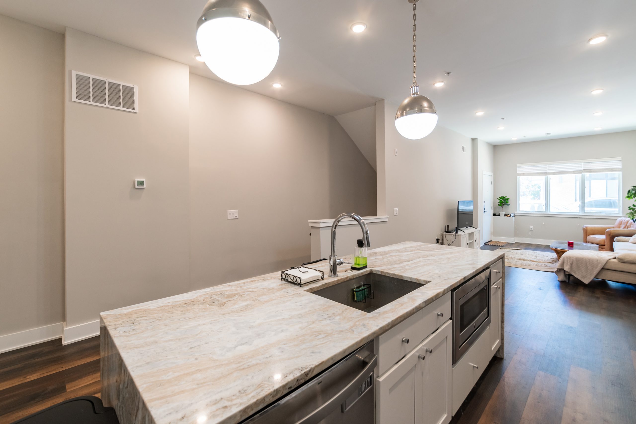 711 N 16th St_Unit 1_-07