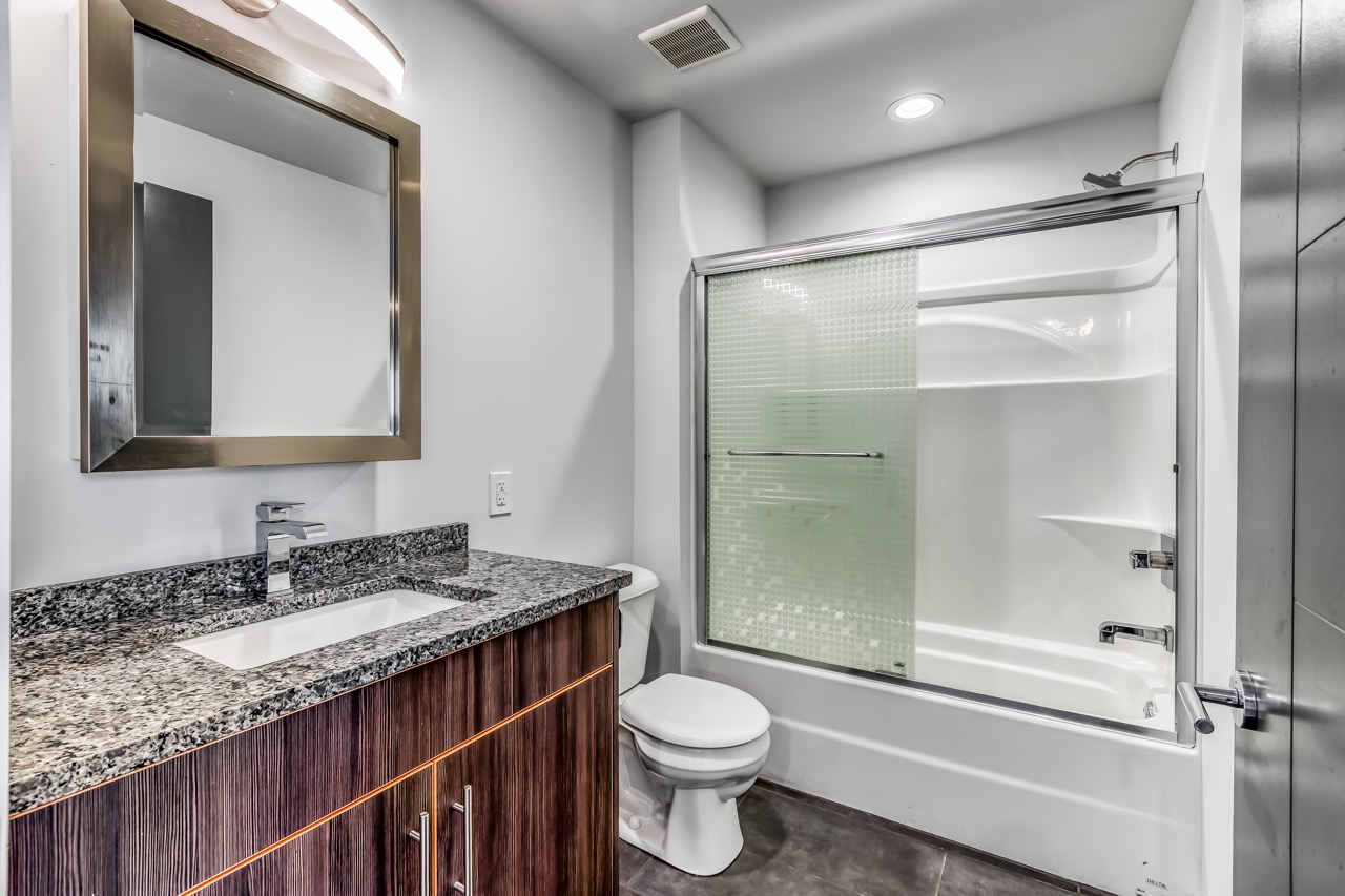 4800 Brown St Unit 405-3 Large