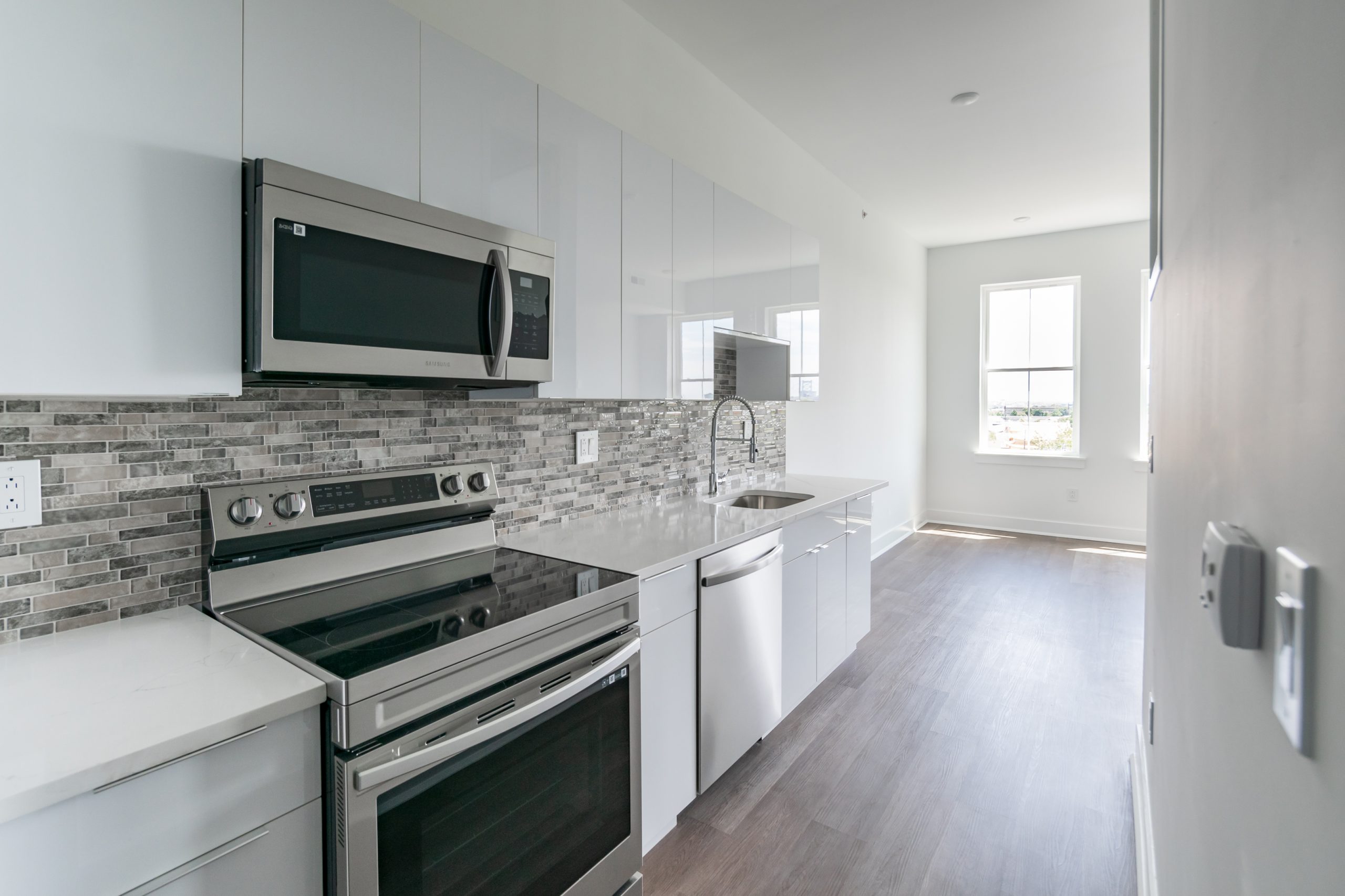 813 N Broad St_Unit 401_-09