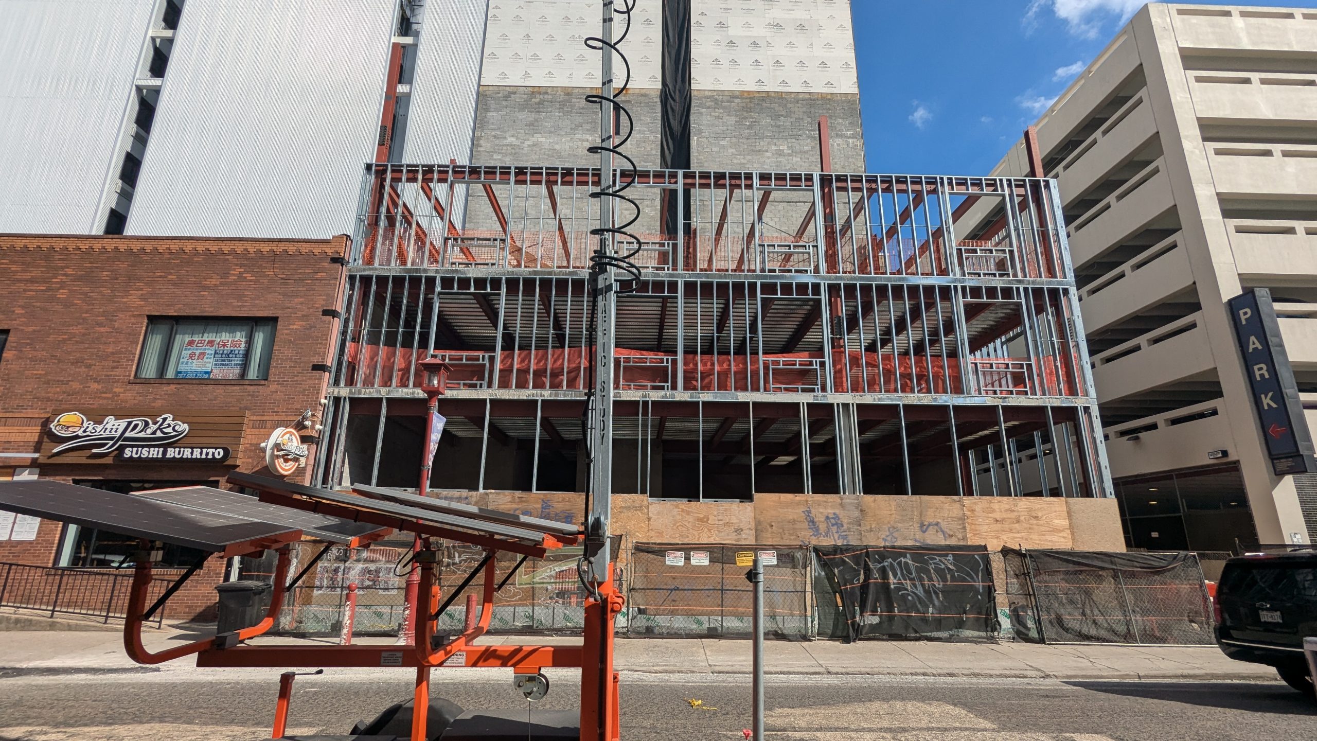 PXL_20241003_184311525