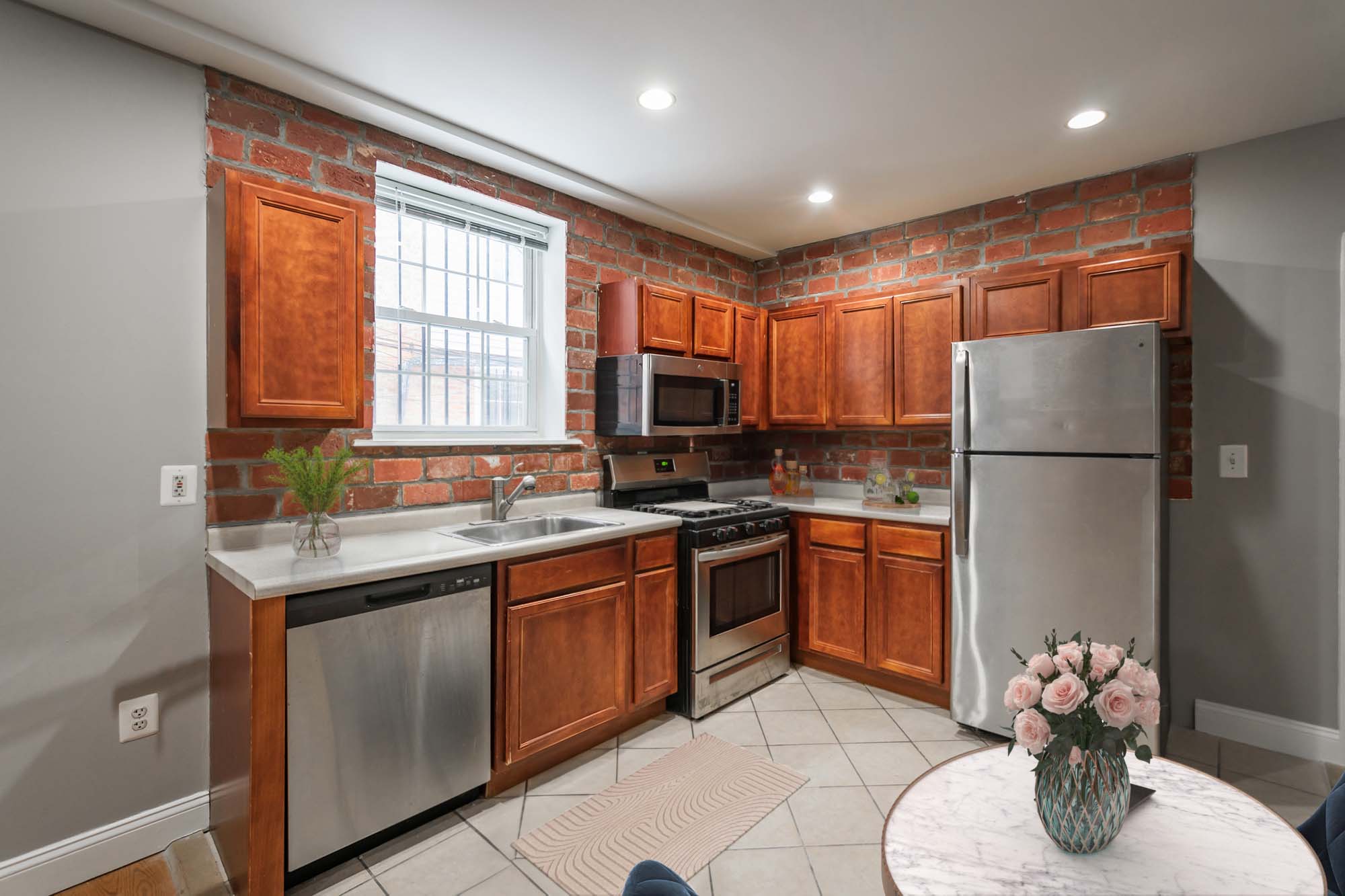 2123 Spring Garden St_Unit 1R_2
