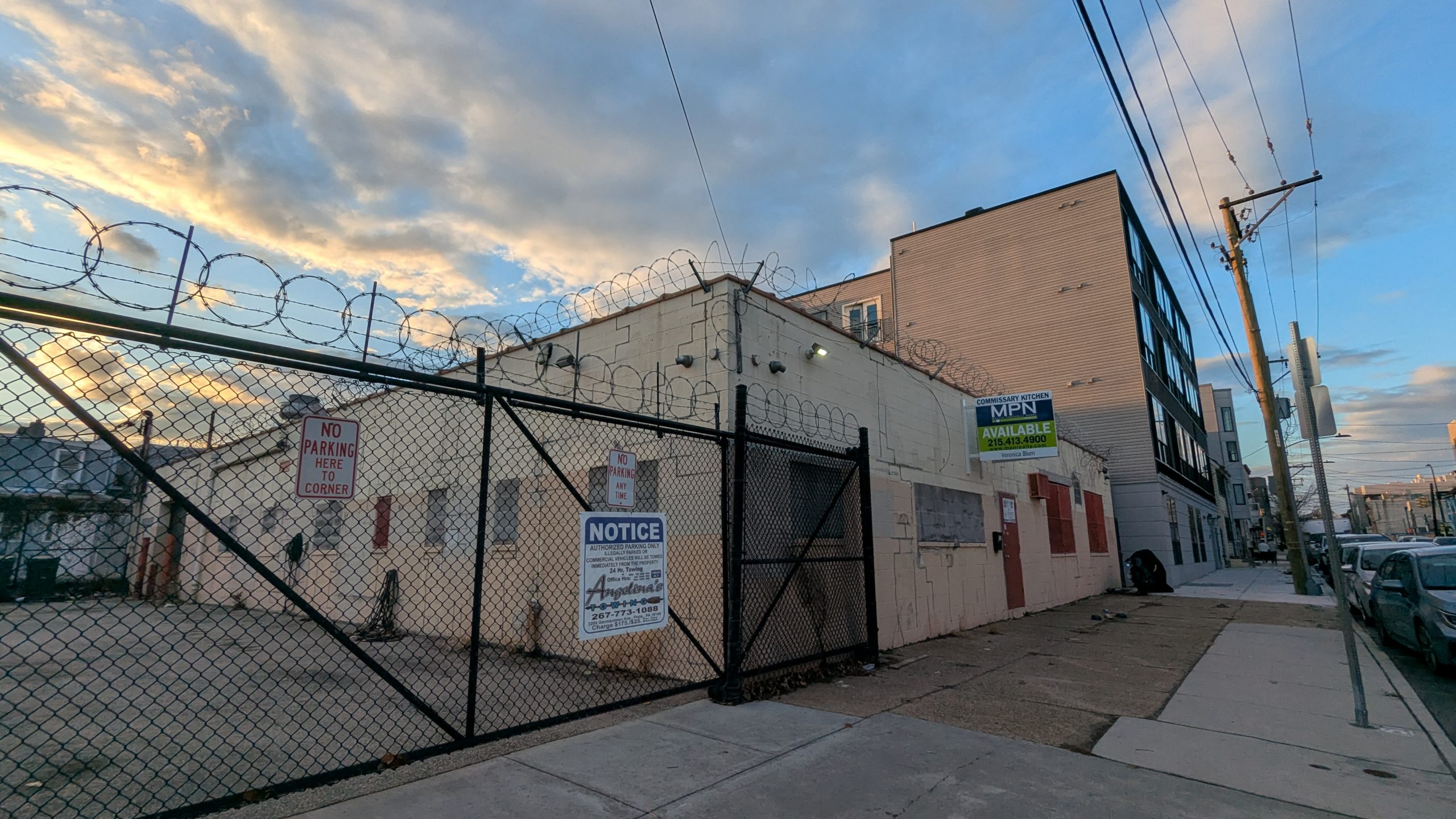 PXL_20241230_212155484