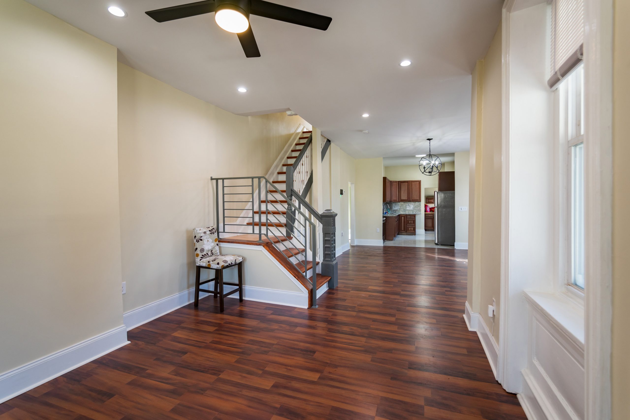 5426 W Jefferson St_-06