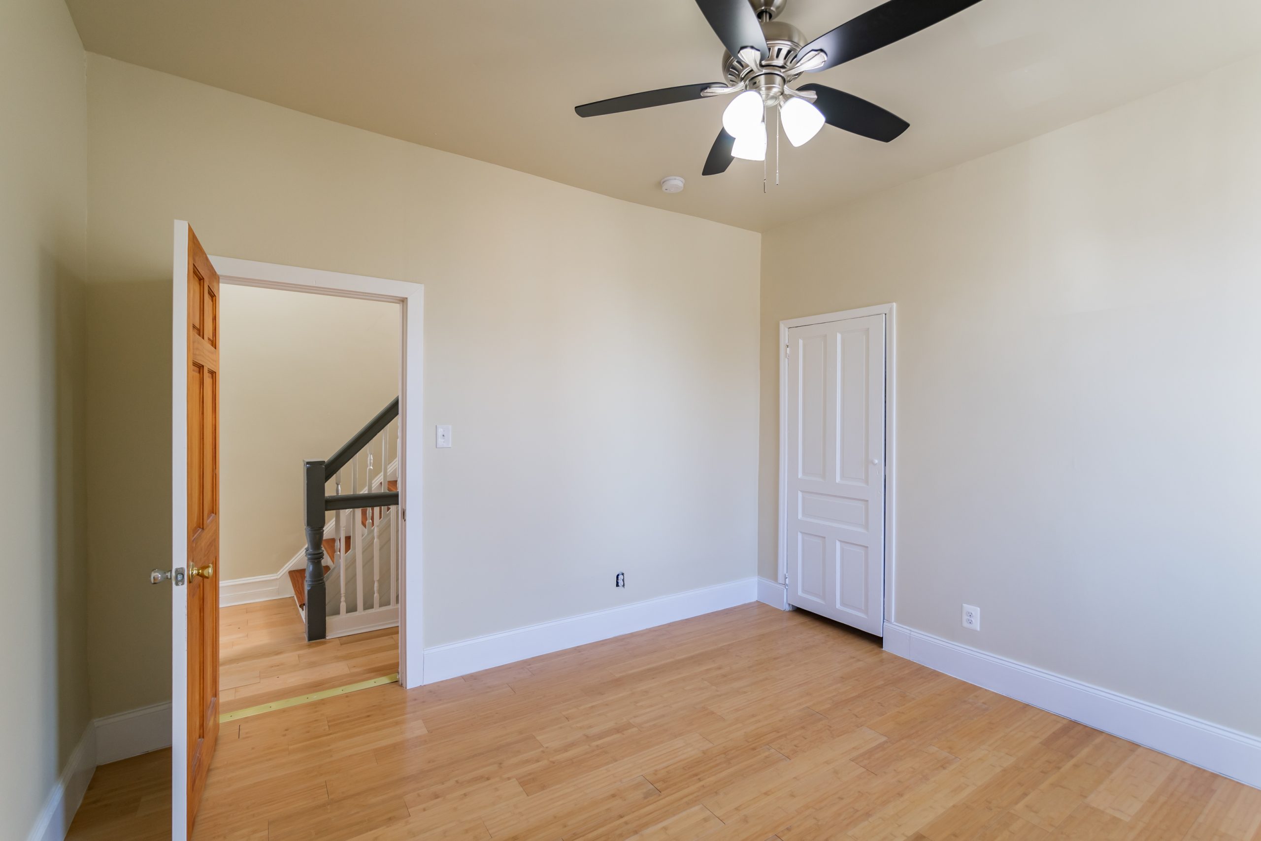 5426 W Jefferson St_-16