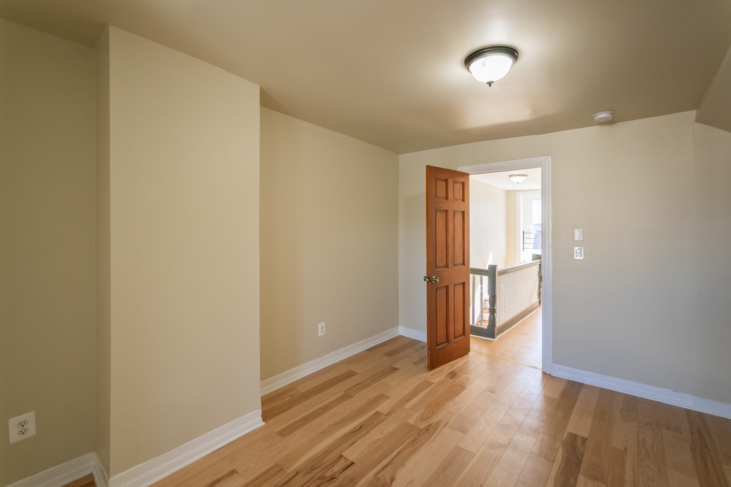 5426 W Jefferson St_-27