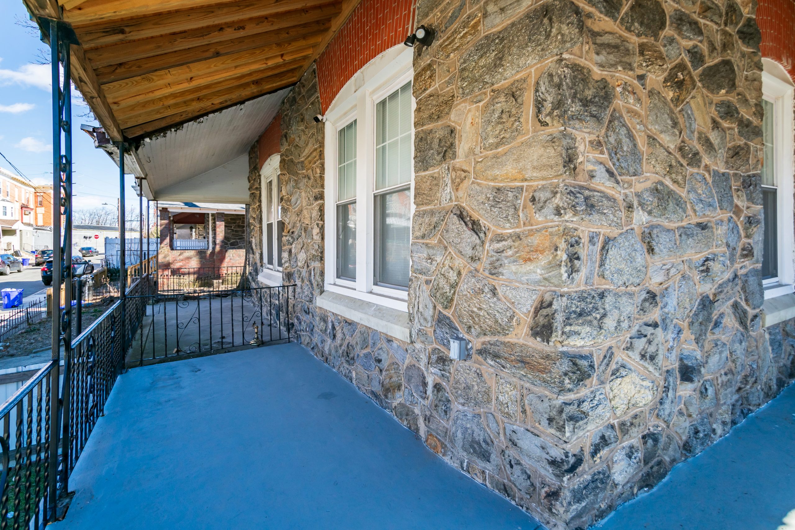 5426 W Jefferson St_-28