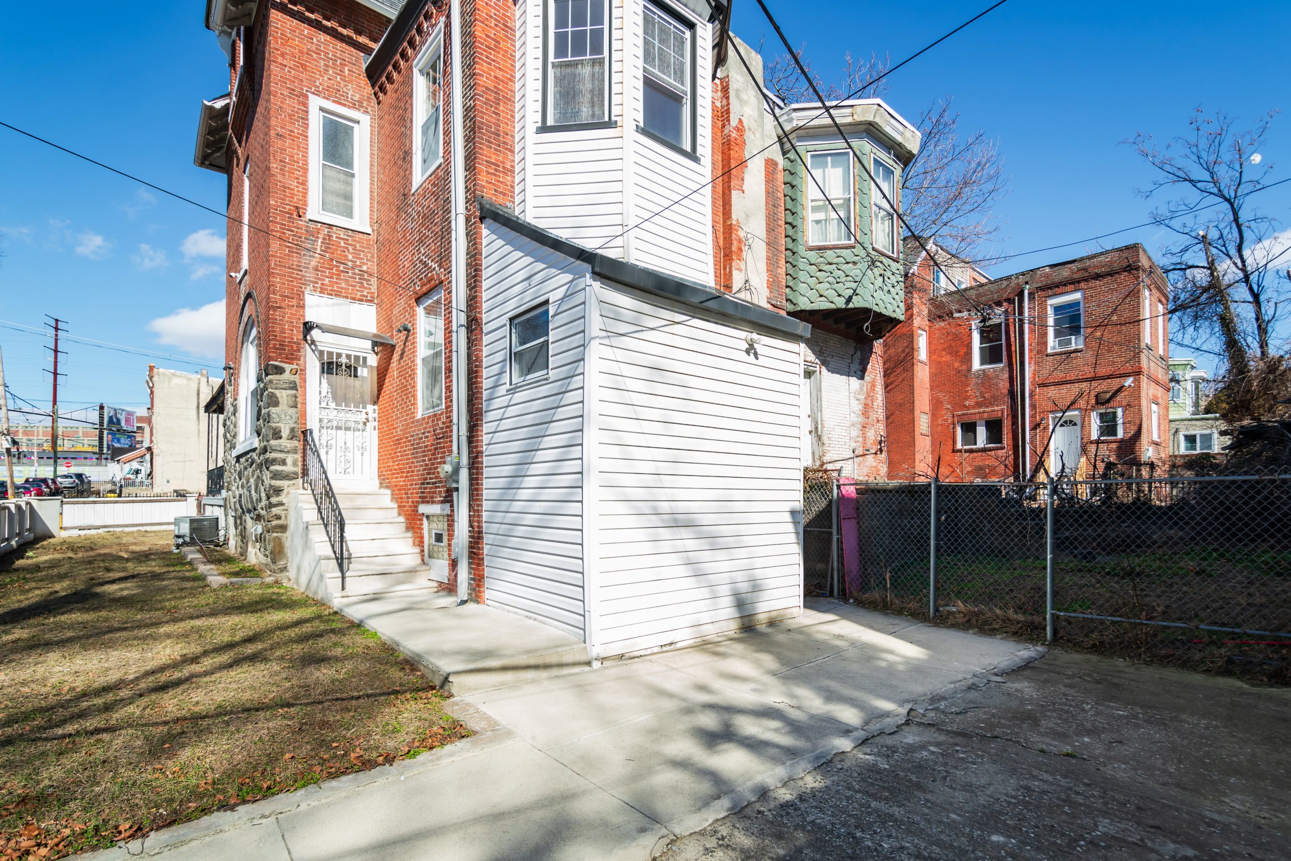 5426 W Jefferson St_-30
