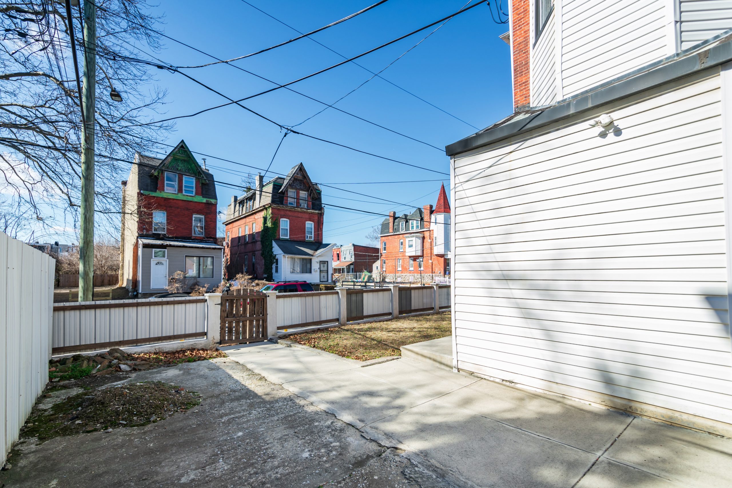 5426 W Jefferson St_-31