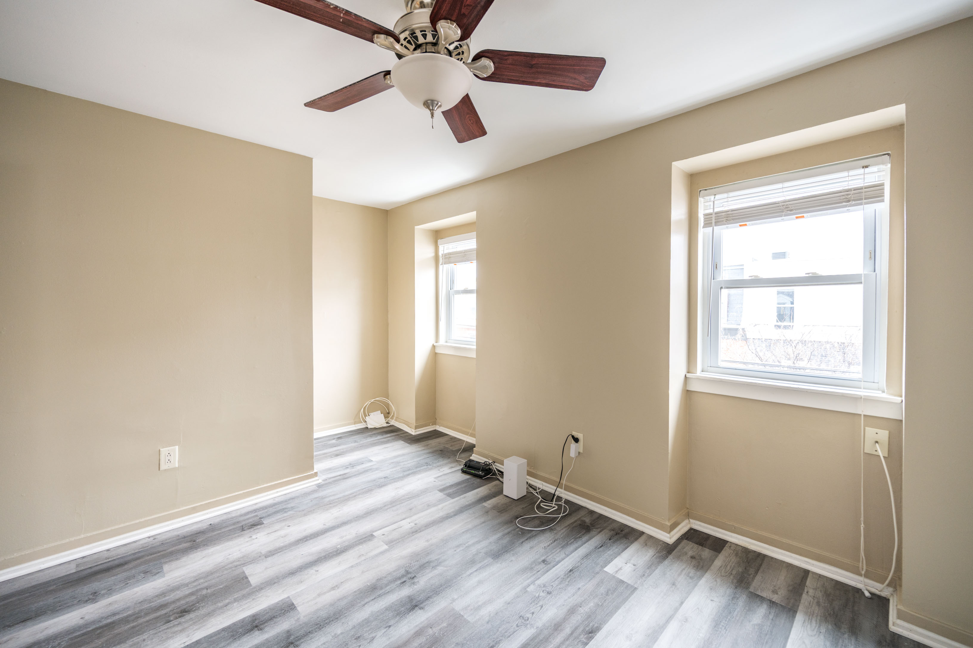 2220 Fitzwater (Upper)_Unit 2_-02