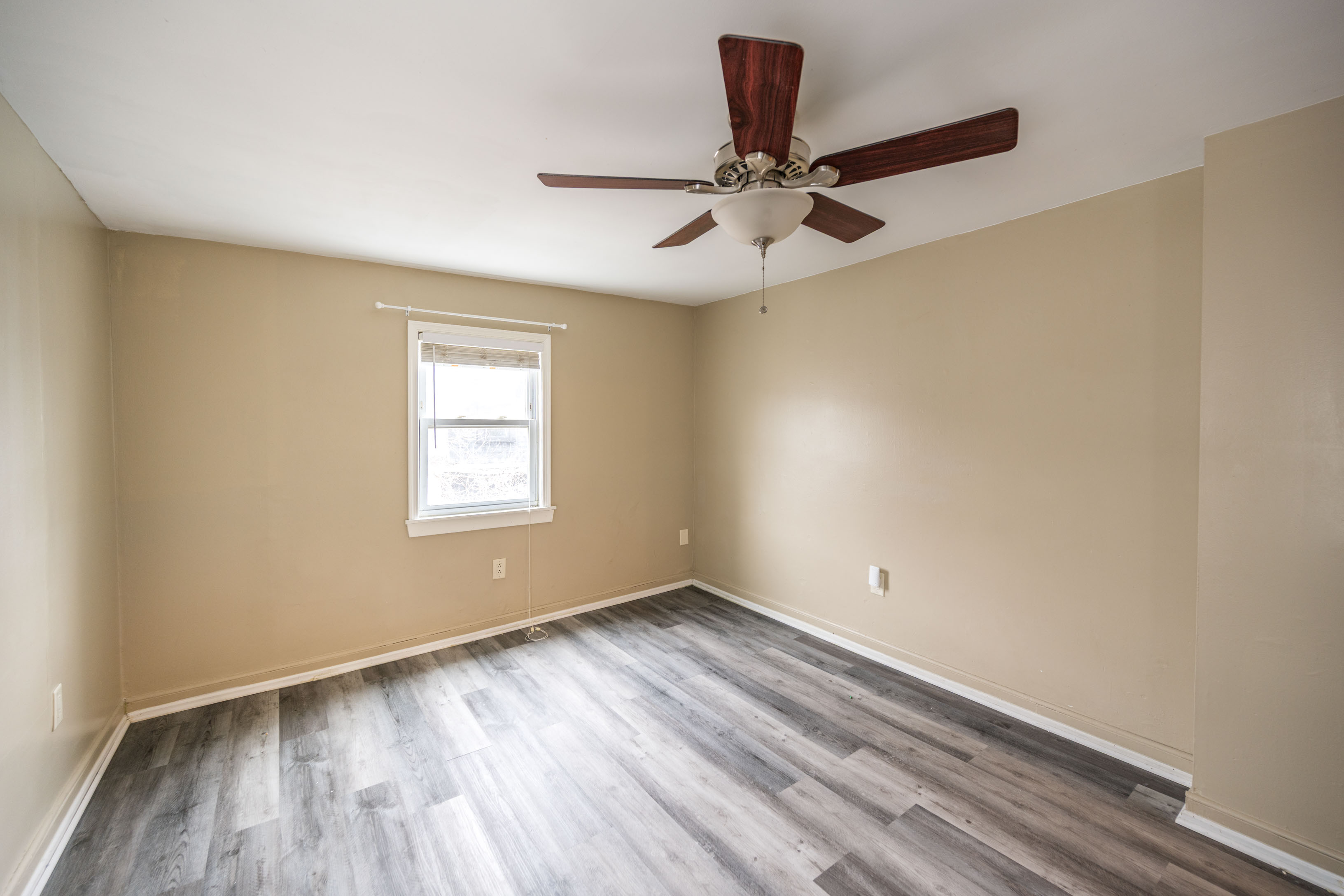 2220 Fitzwater (Upper)_Unit 2_-10