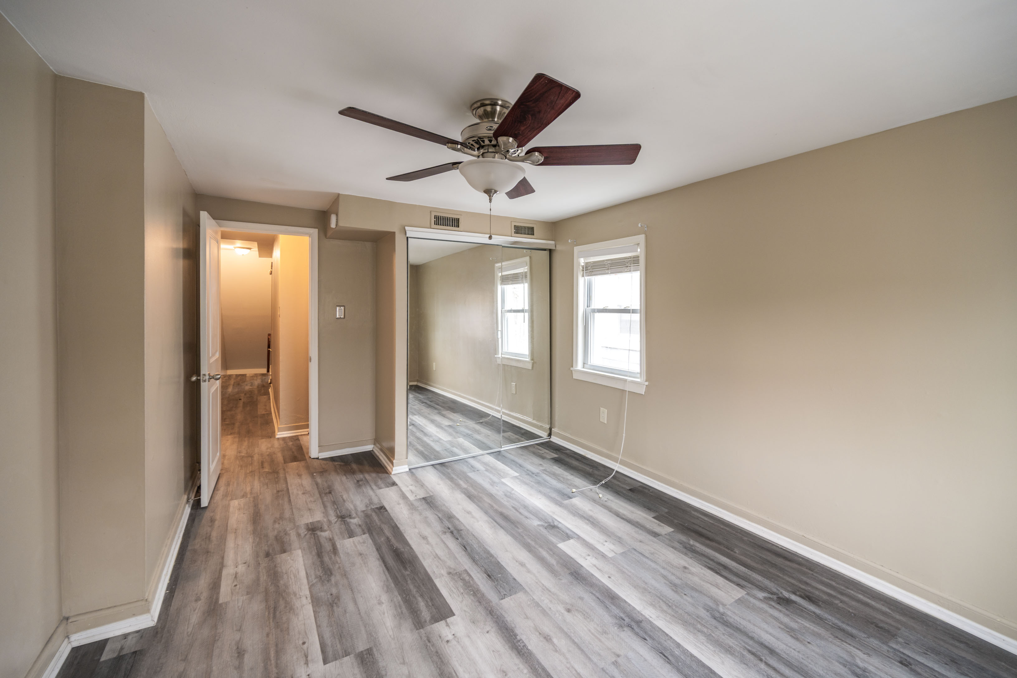 2220 Fitzwater (Upper)_Unit 2_-11