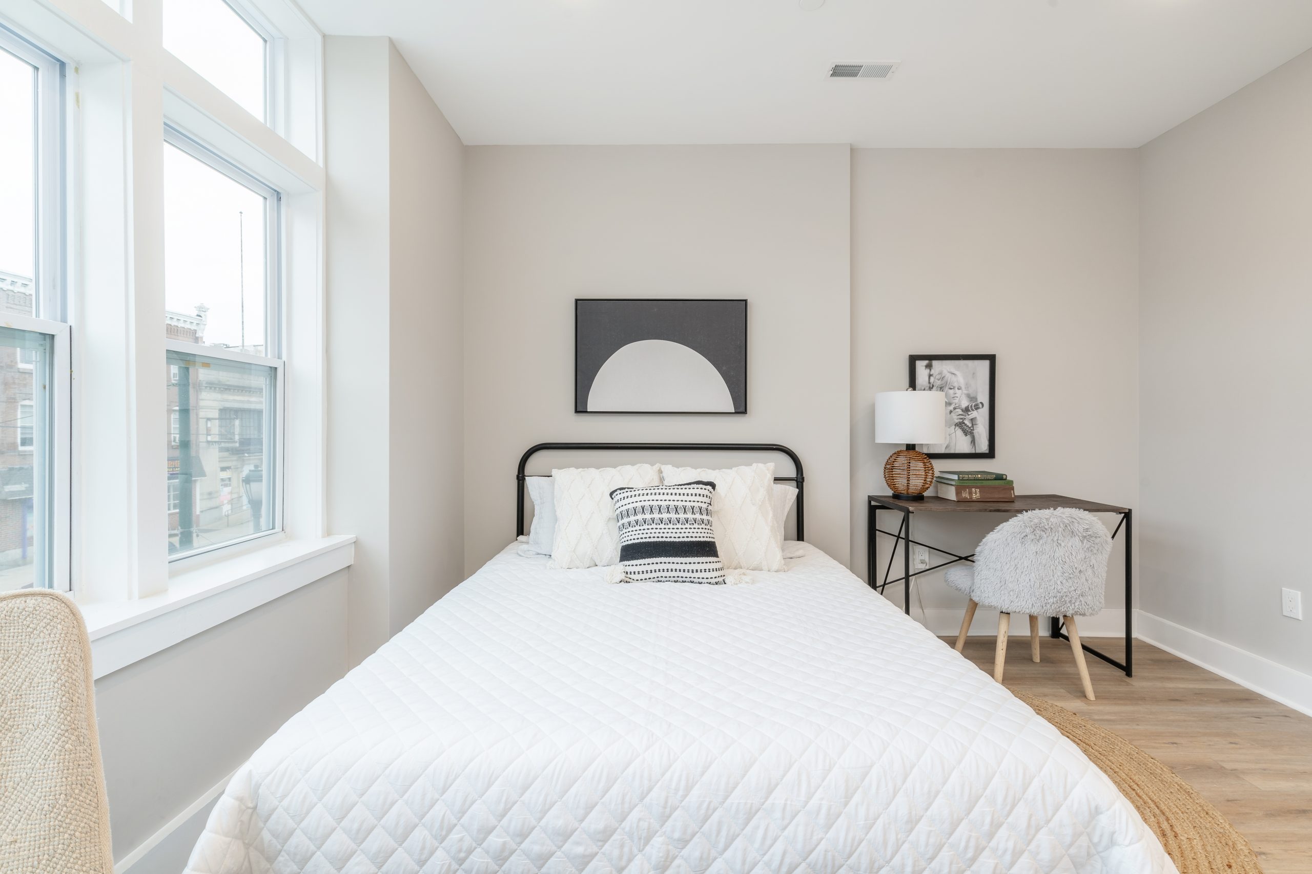 2825 W GIRARD AVE Unit 201 J