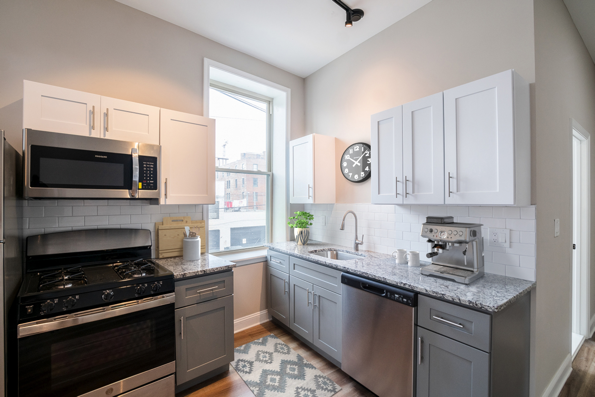 937 N 2nd St_Unit 2F (Staged)_3