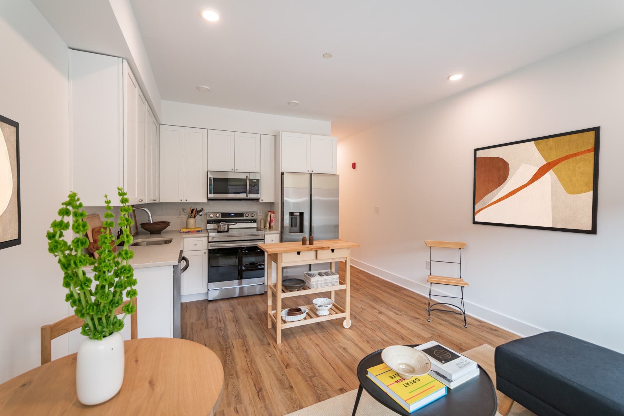 2101 Washington Ave_Unit 18 (Staged TV)_ (2)