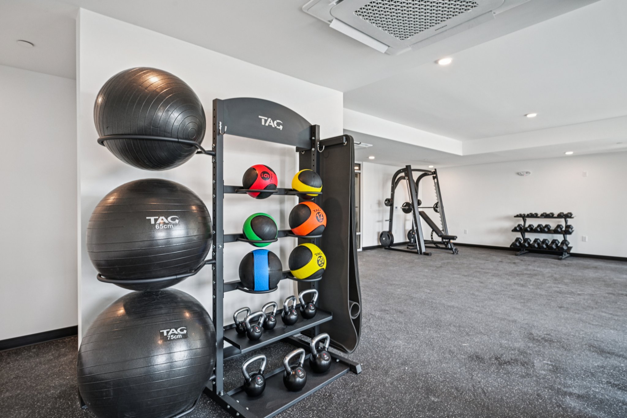 57-web-or-mls-Washington-Ave-0506-912