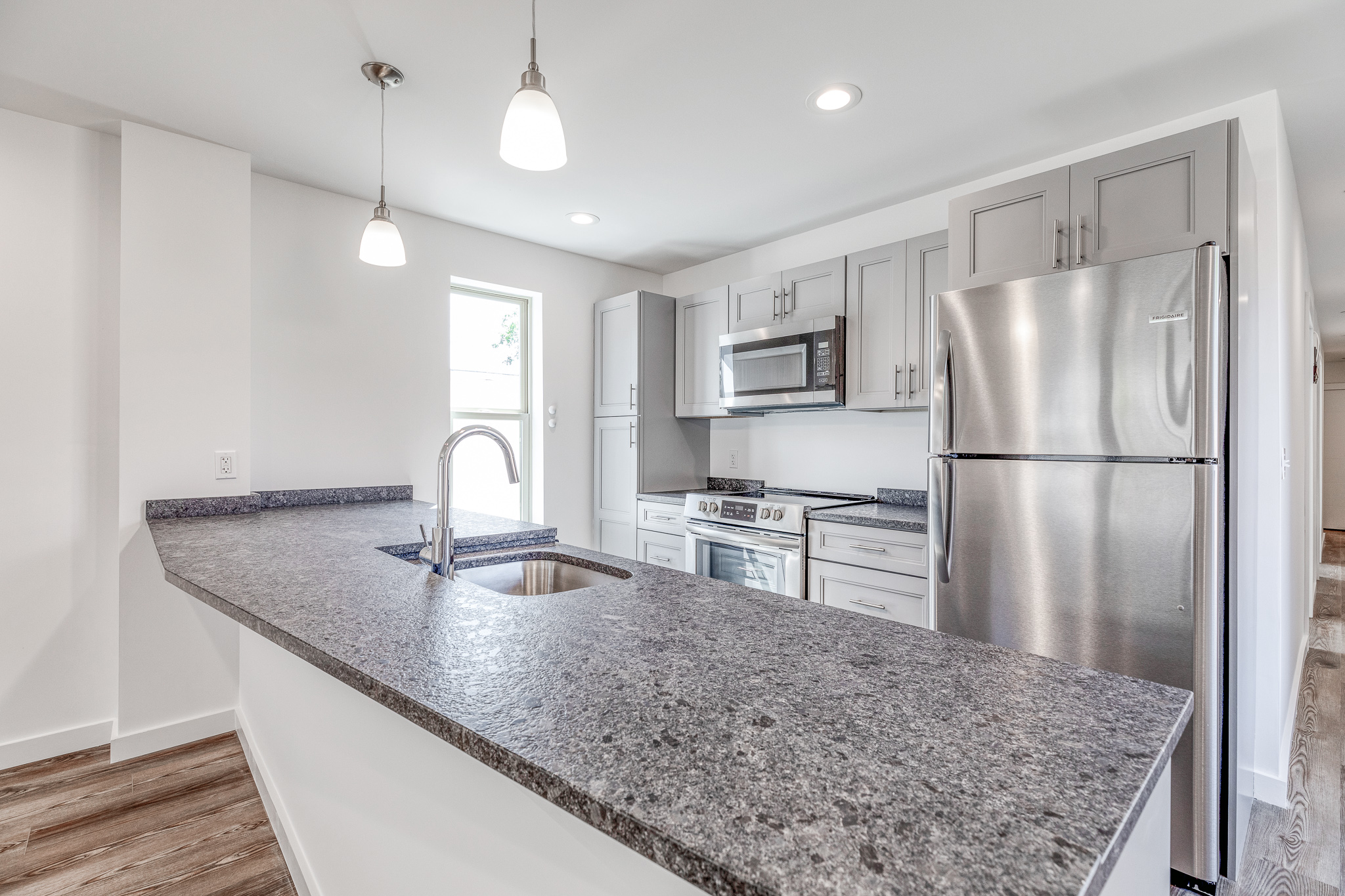 751 N 43rd St Unit 201 Final-14