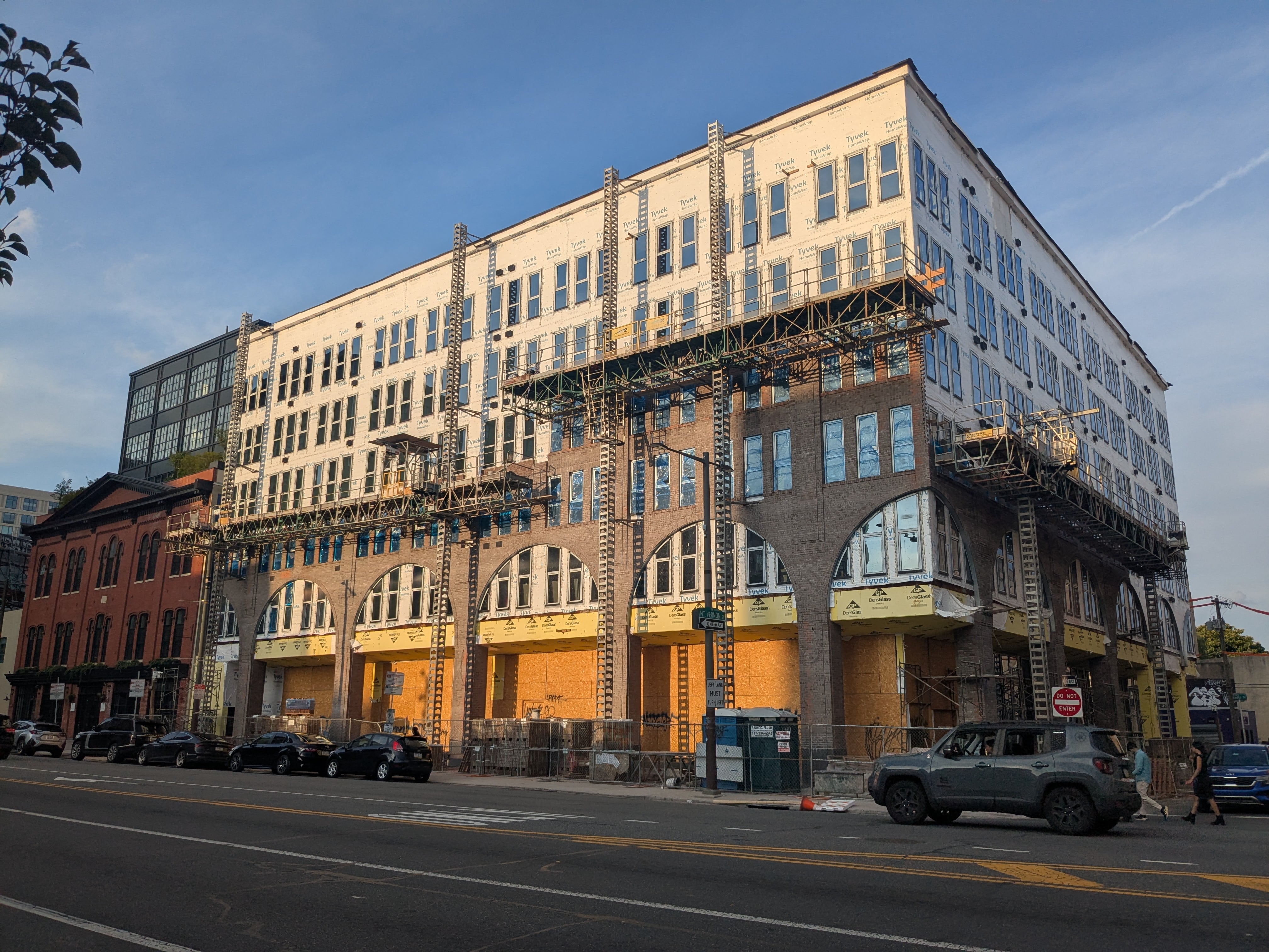 PXL_20250620_232912506-min