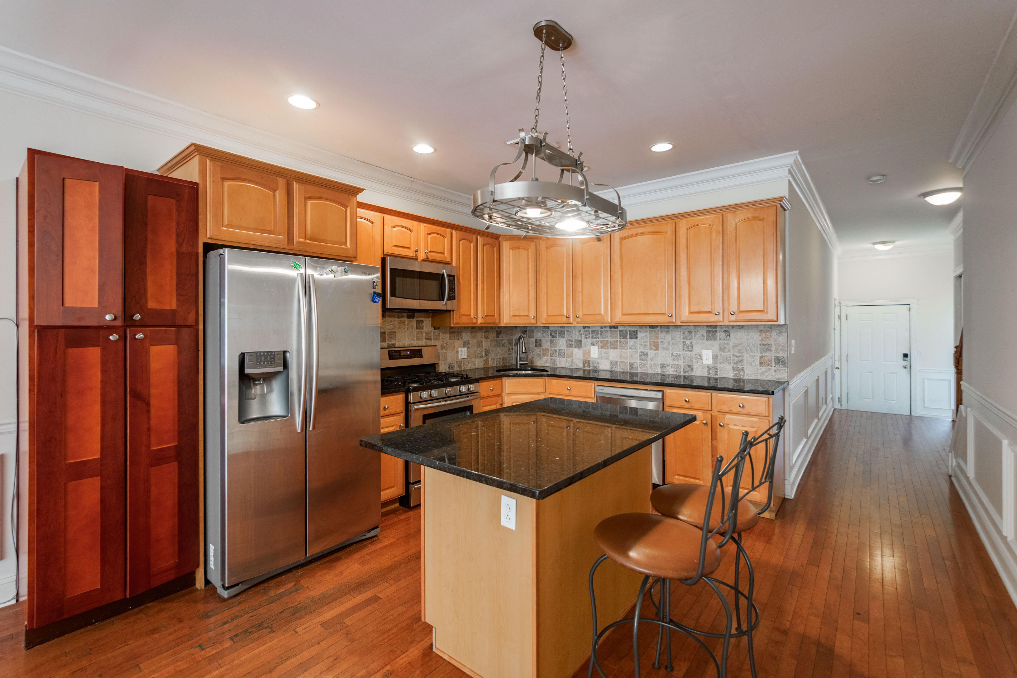 2236 Christian St_-01