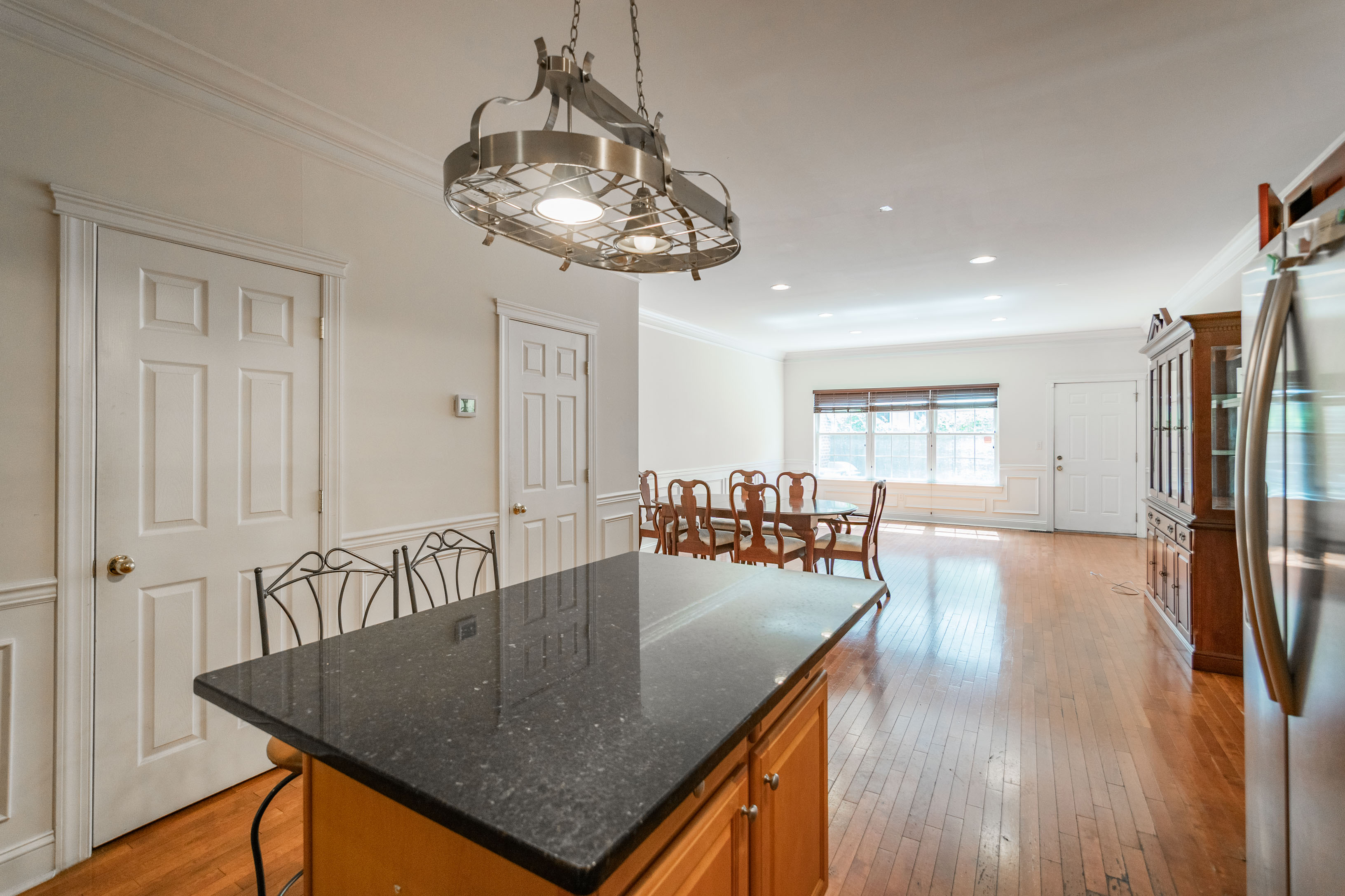 2236 Christian St_-04