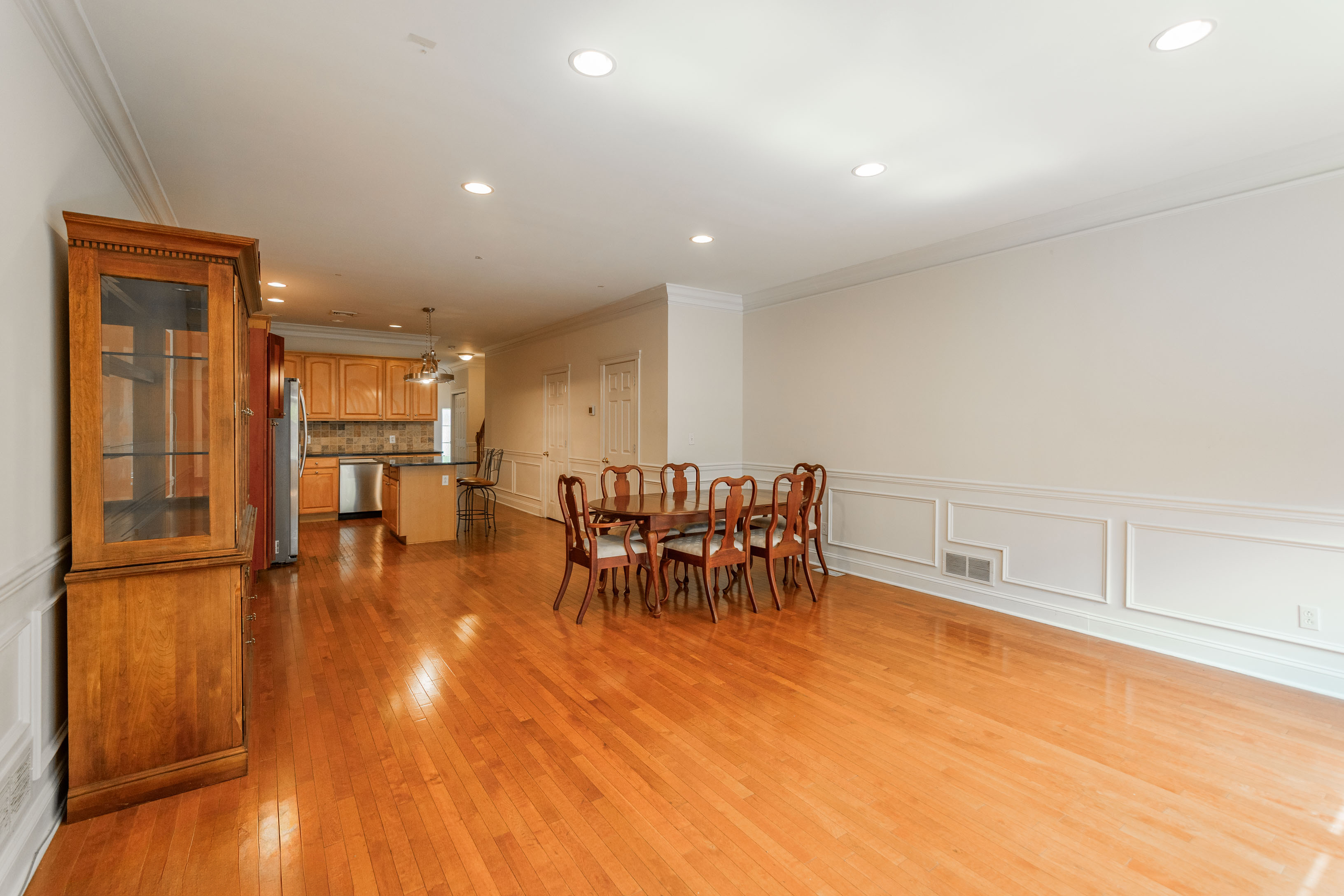 2236 Christian St_-07