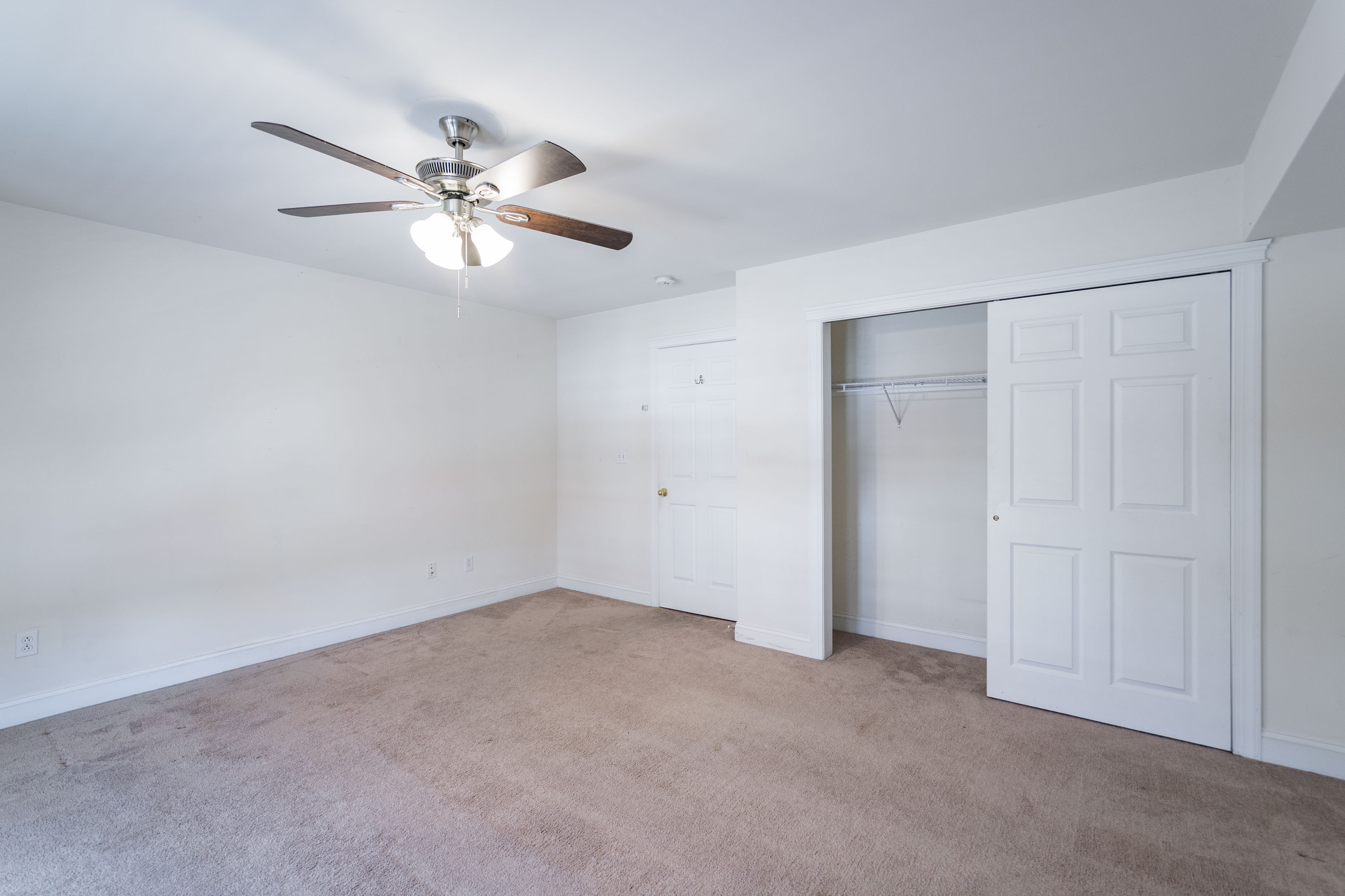 2236 Christian St_-20