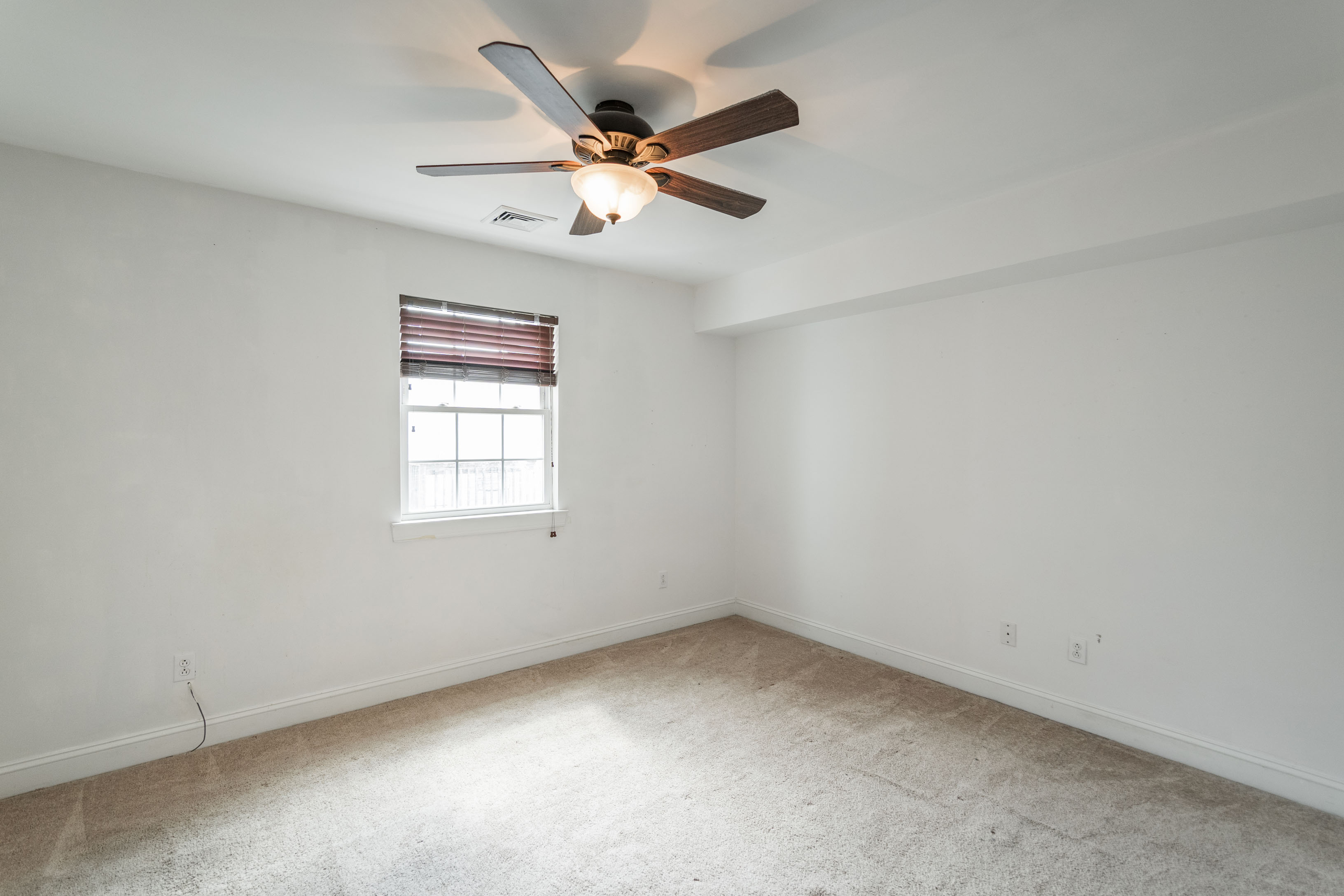 2236 Christian St_-24